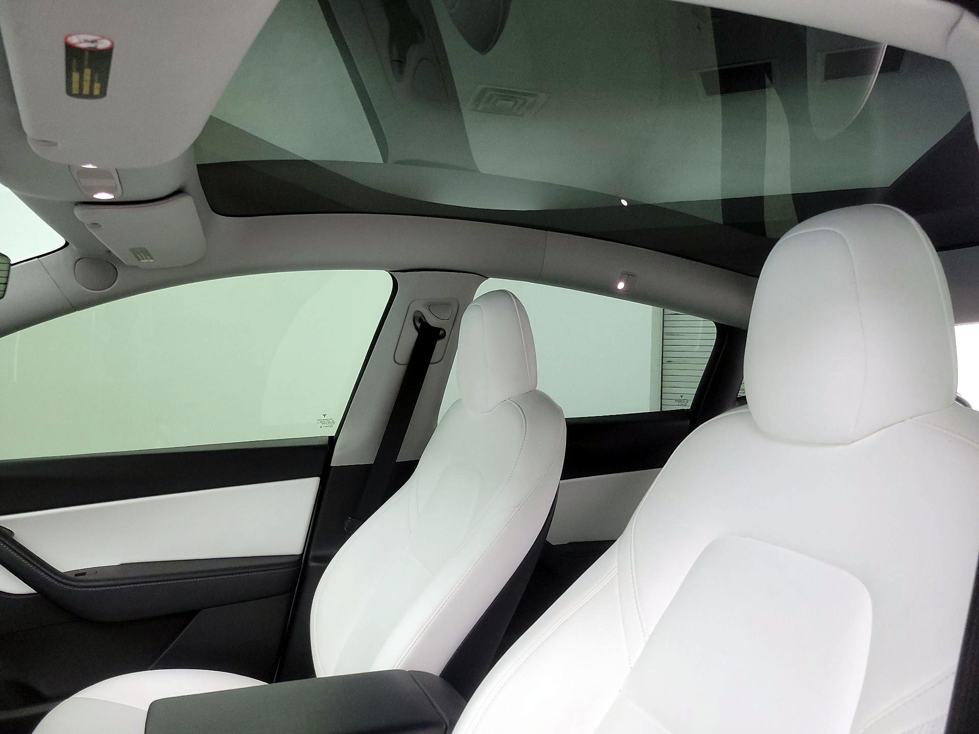 Thumbnail: 2022 Tesla Model Y - 18