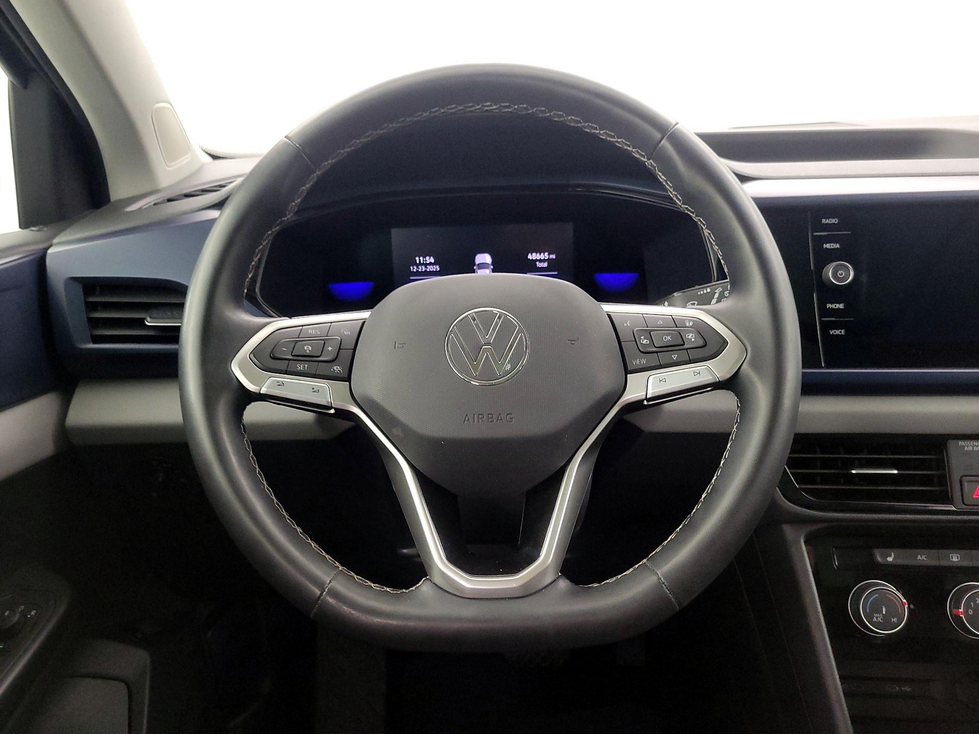 Thumbnail: 2023 Volkswagen Taos - 10