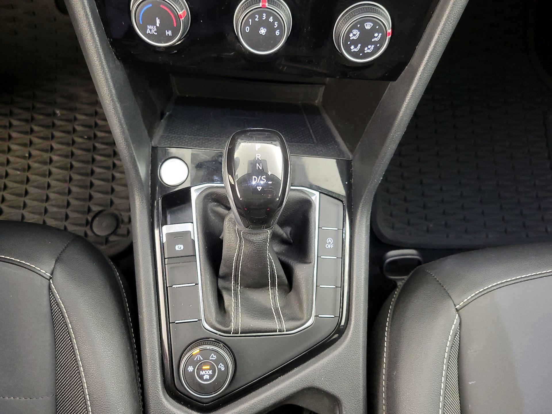 Thumbnail: 2023 Volkswagen Taos - 17