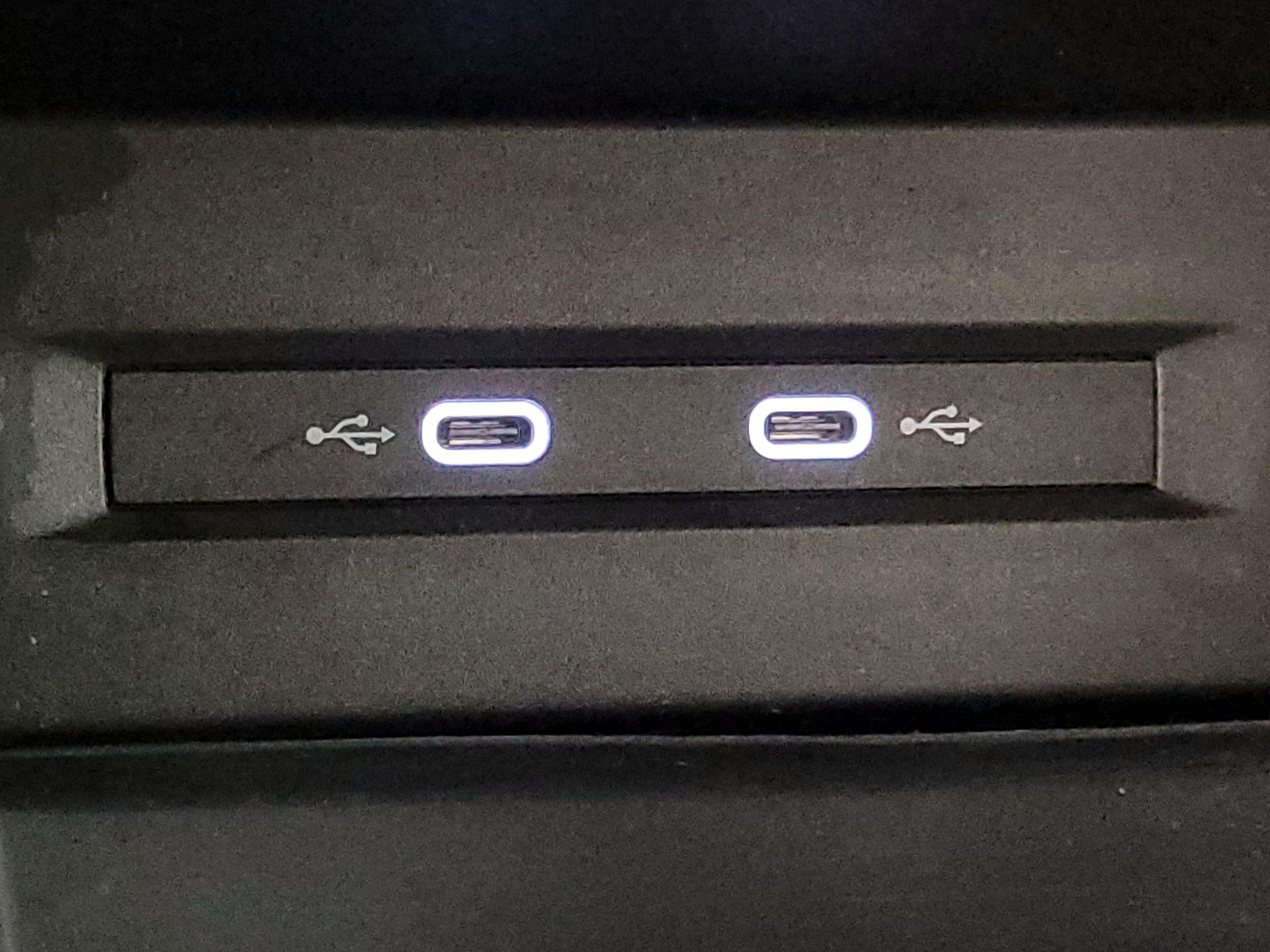 Thumbnail: 2023 Volkswagen Taos - 18