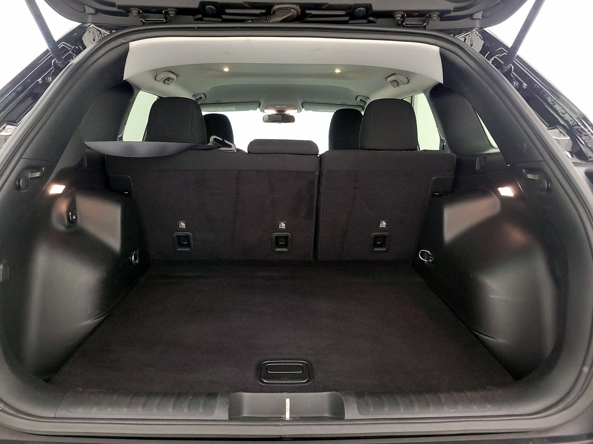 Thumbnail: 2019 Jeep Cherokee - 20