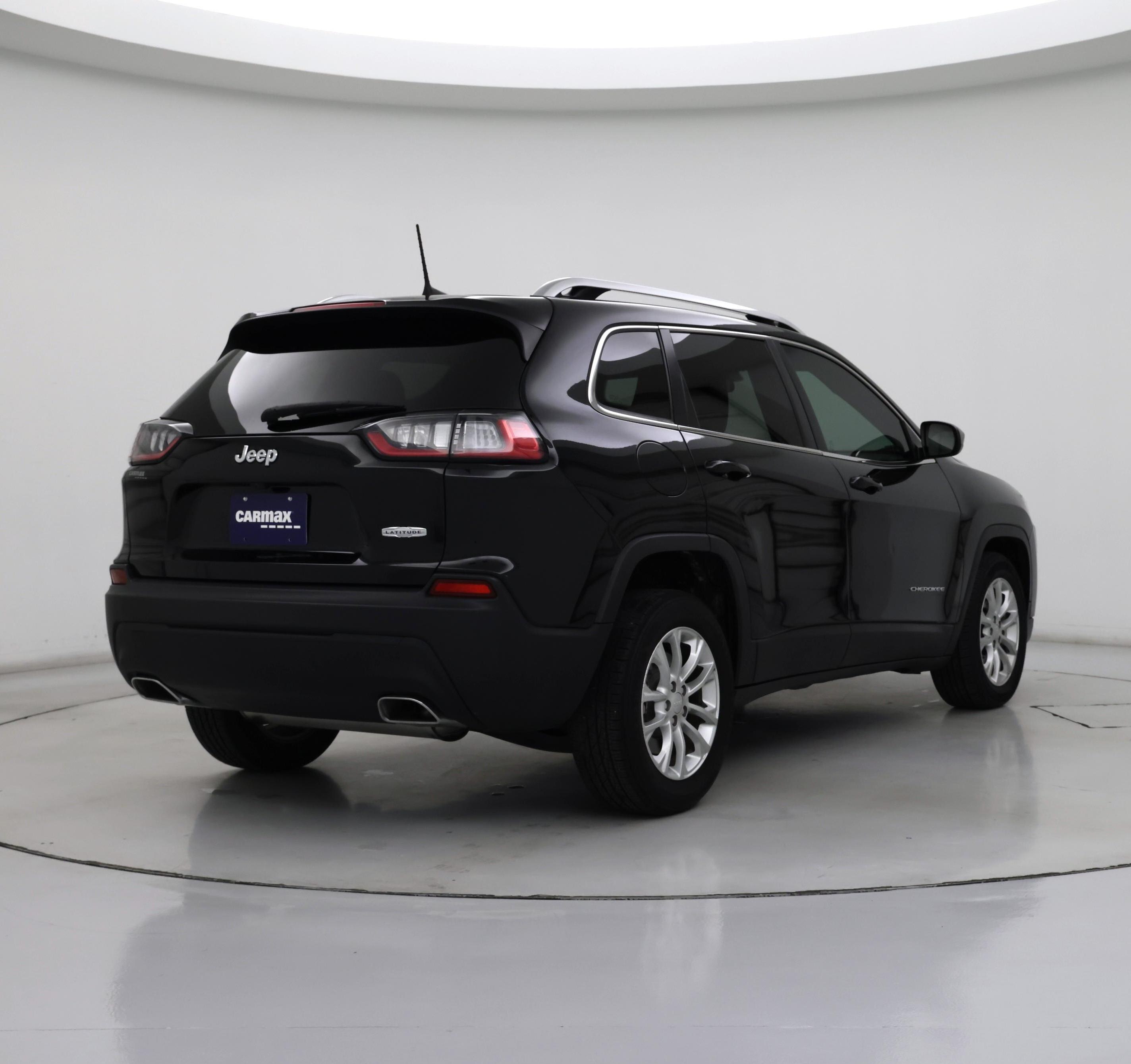 Thumbnail: 2019 Jeep Cherokee - 8