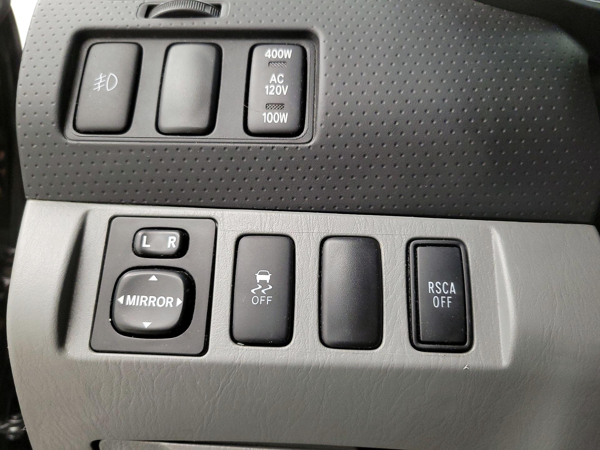 Thumbnail: 2015 Toyota Tacoma - 13