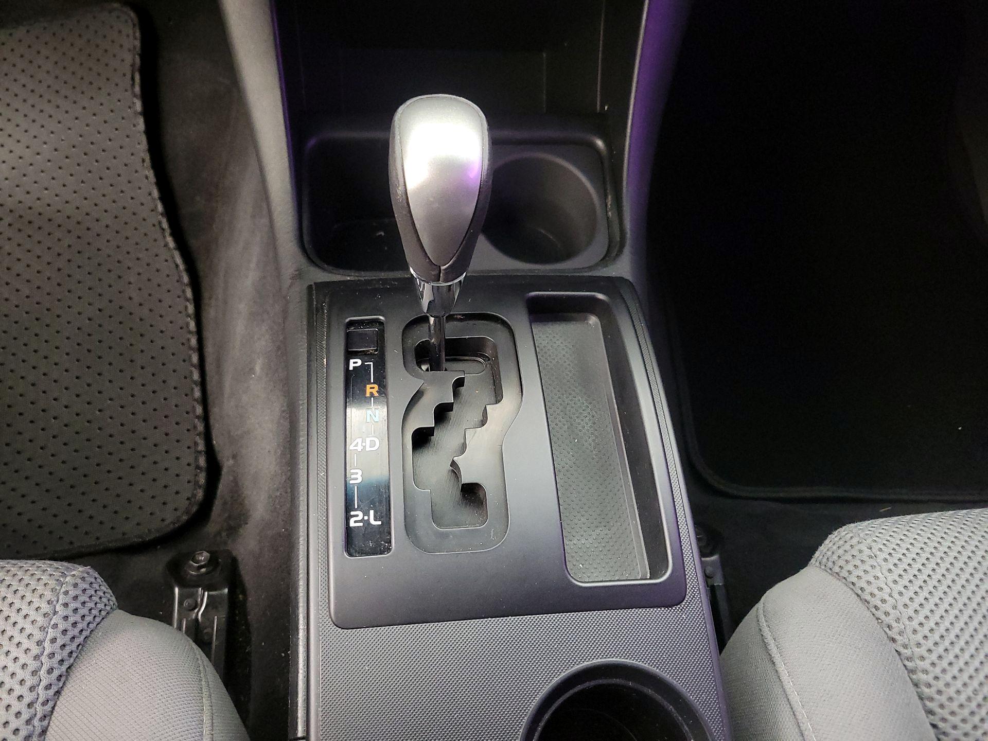 Thumbnail: 2015 Toyota Tacoma - 17