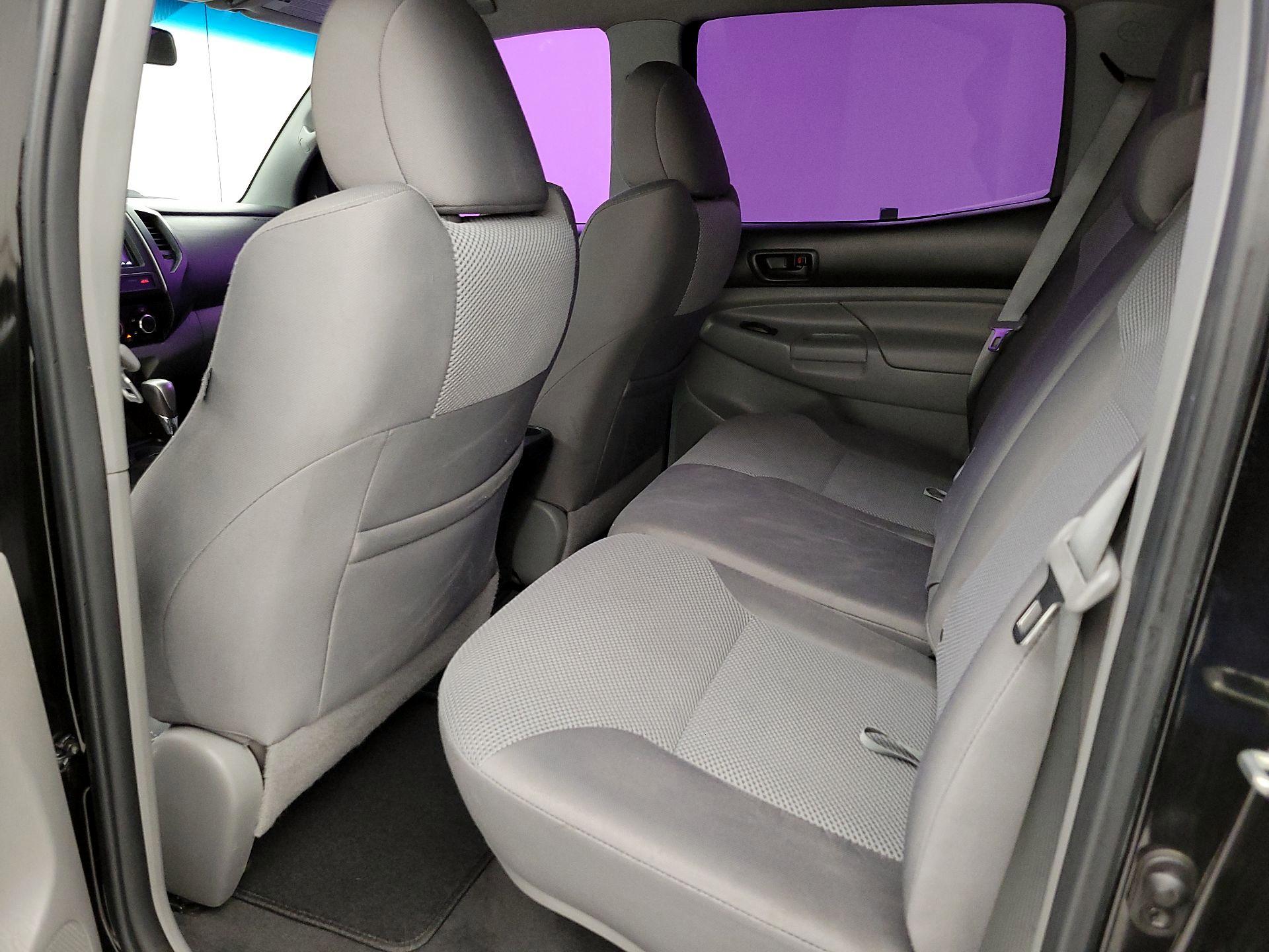 Thumbnail: 2015 Toyota Tacoma - 19