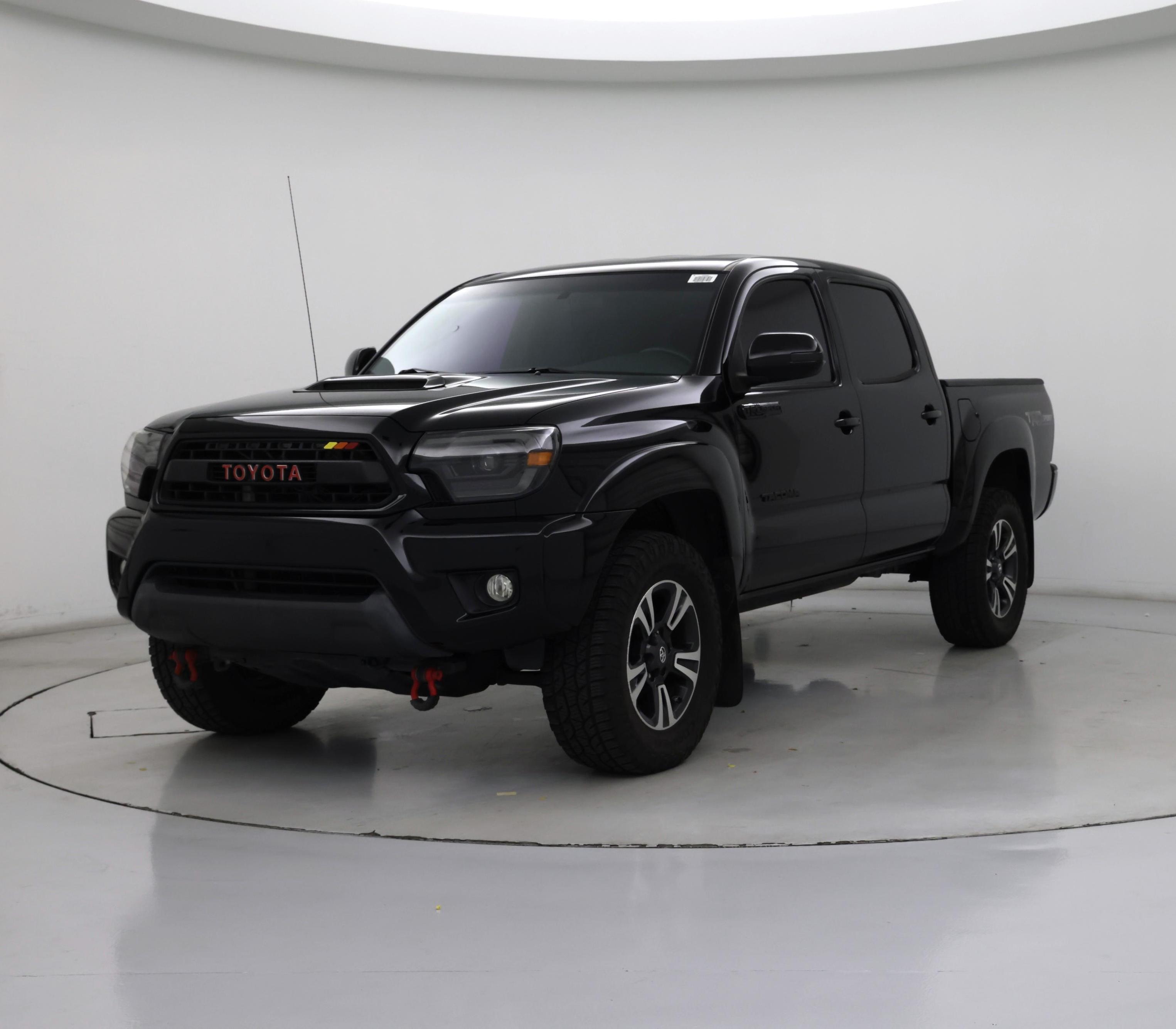 Thumbnail: 2015 Toyota Tacoma - 4