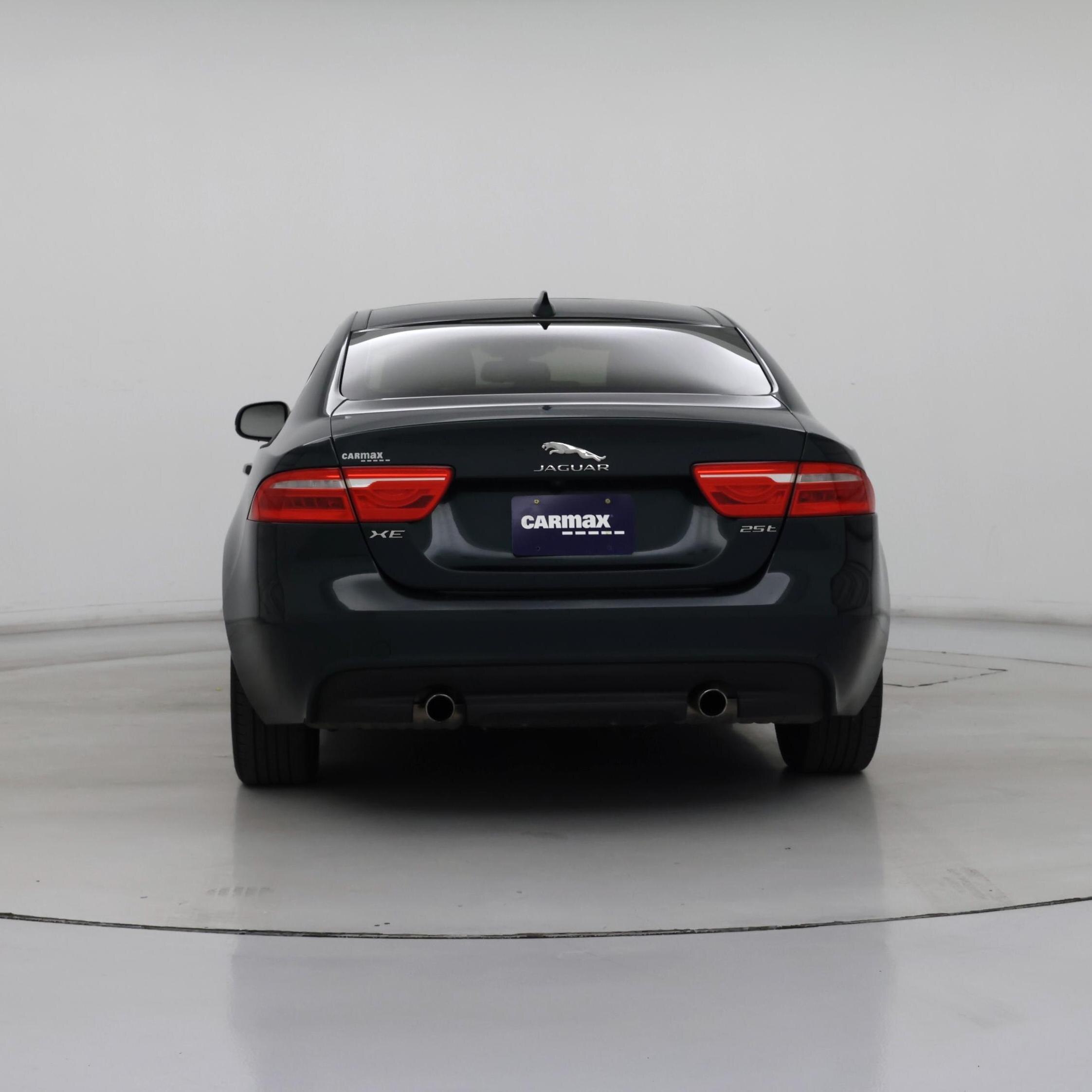 Thumbnail: 2017 Jaguar XE - 6