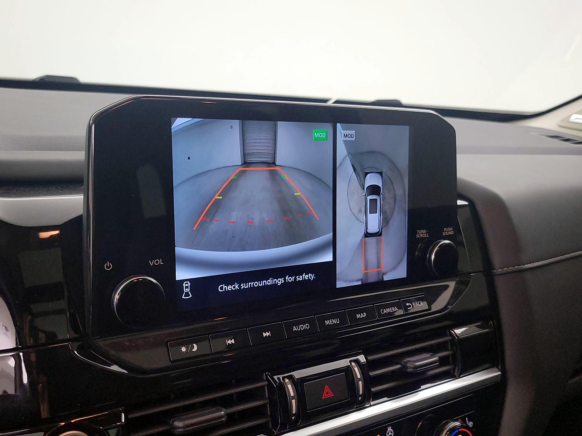 Thumbnail: 2023 Nissan Pathfinder - 15