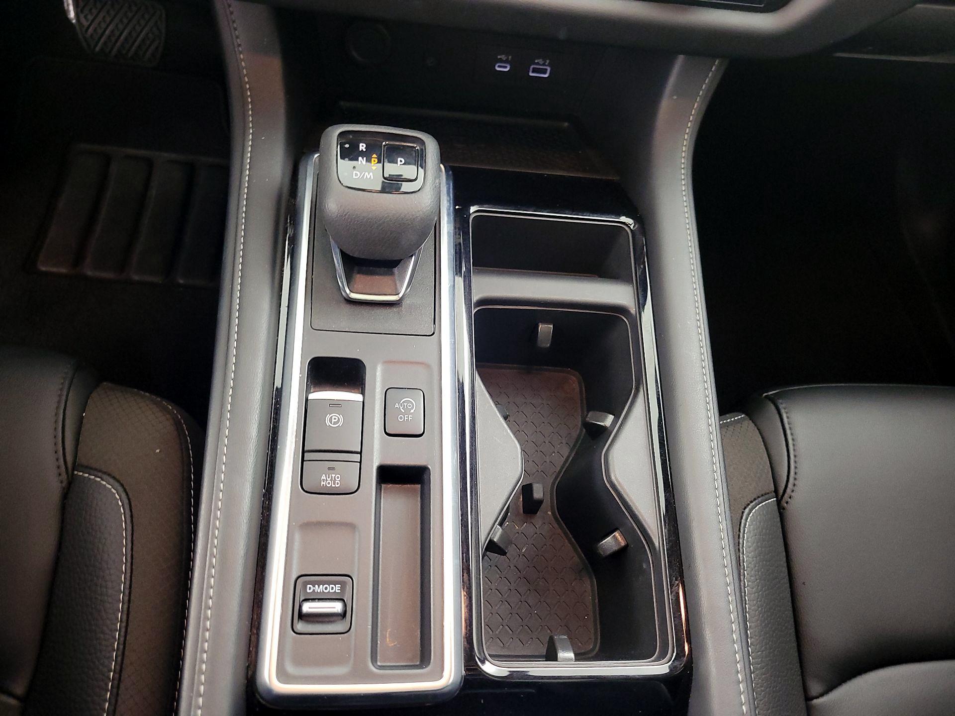 Thumbnail: 2023 Nissan Pathfinder - 18