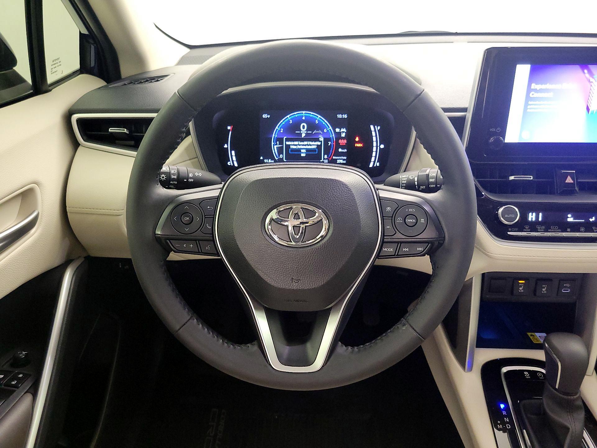 Thumbnail: 2023 Toyota Corolla Cross - 10