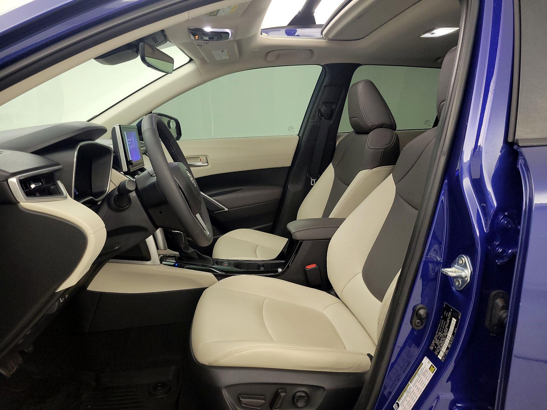 Thumbnail: 2023 Toyota Corolla Cross - 11