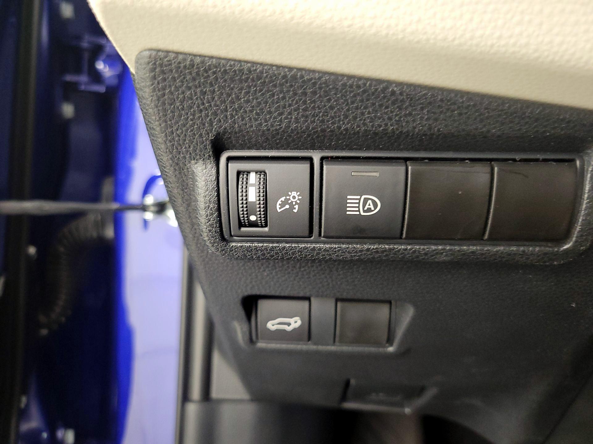 Thumbnail: 2023 Toyota Corolla Cross - 13