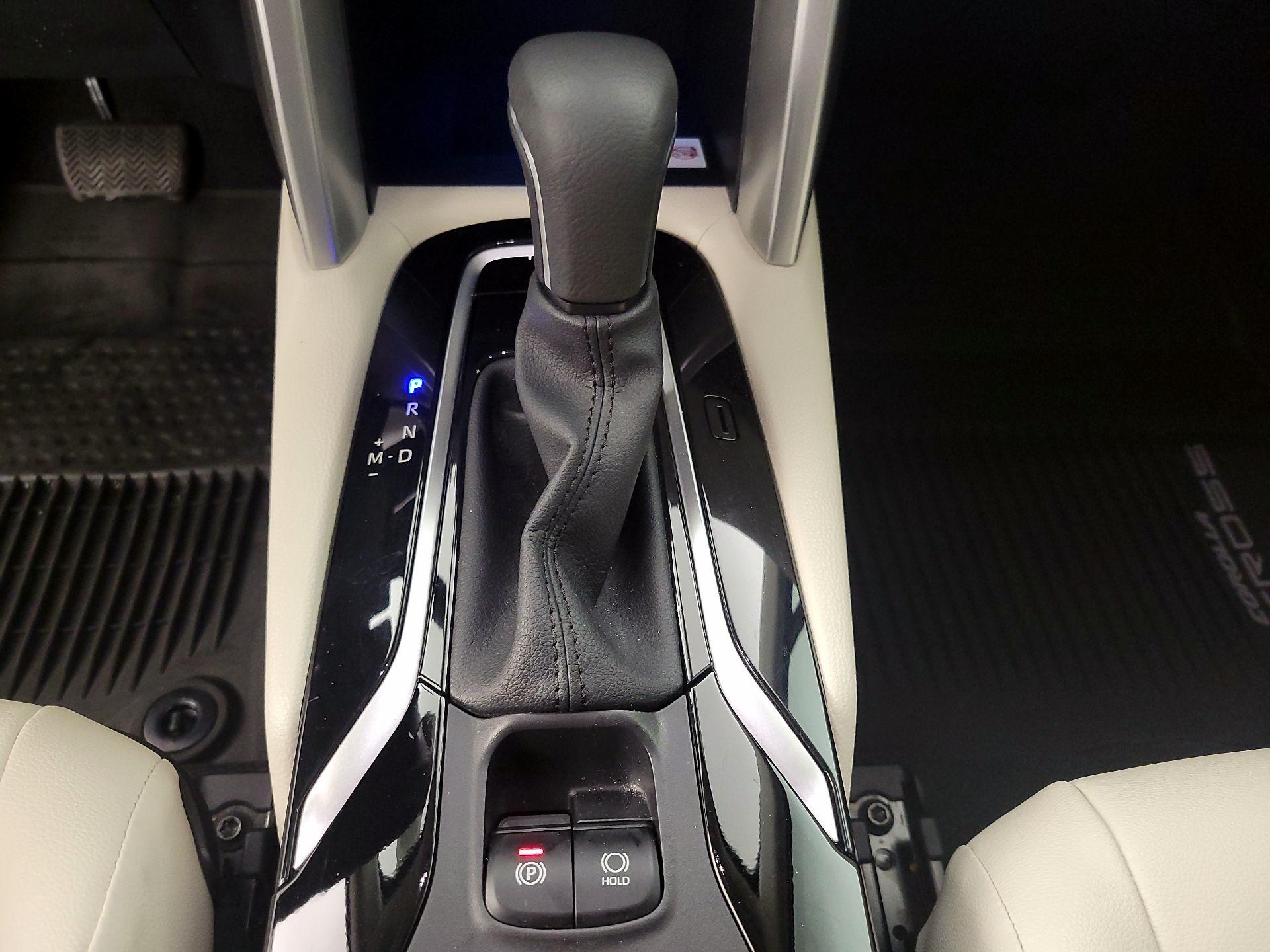 Thumbnail: 2023 Toyota Corolla Cross - 17