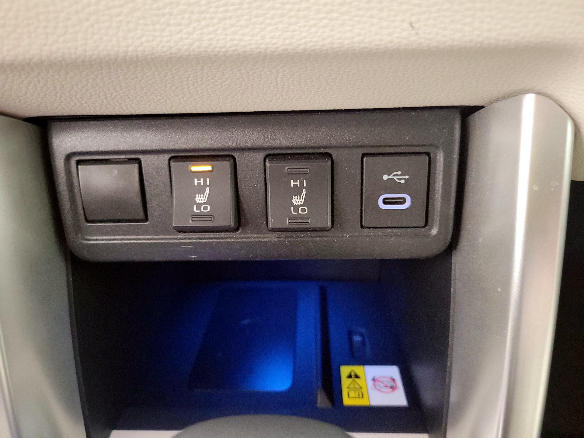 Thumbnail: 2023 Toyota Corolla Cross - 18