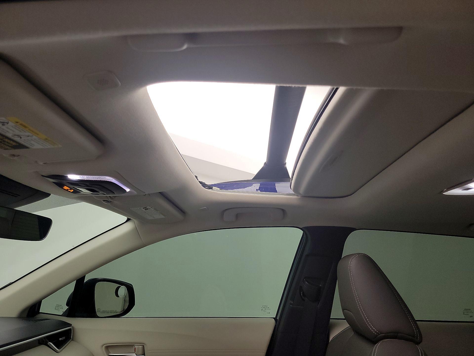 Thumbnail: 2023 Toyota Corolla Cross - 19