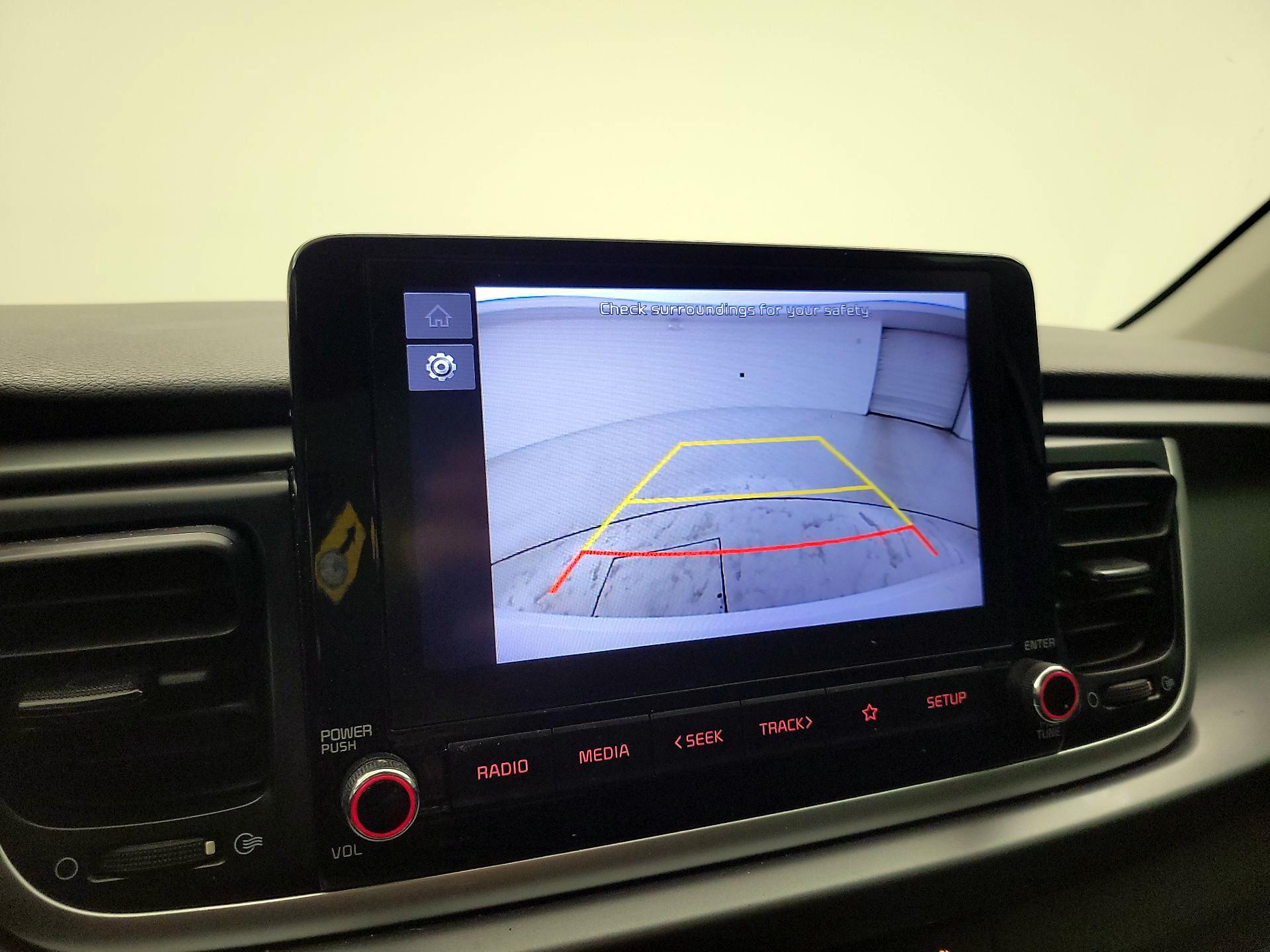 Thumbnail: 2022 Kia Rio - 14