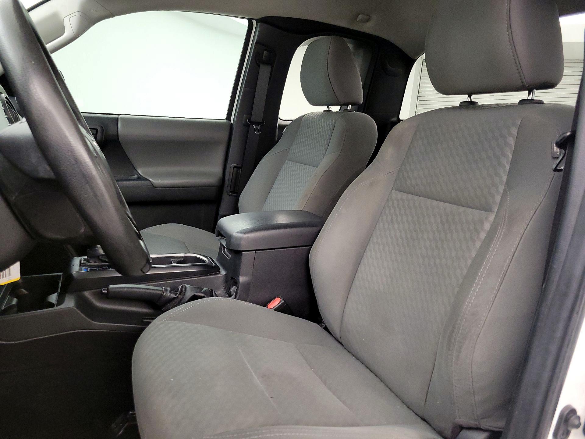 Thumbnail: 2021 Toyota Tacoma - 11