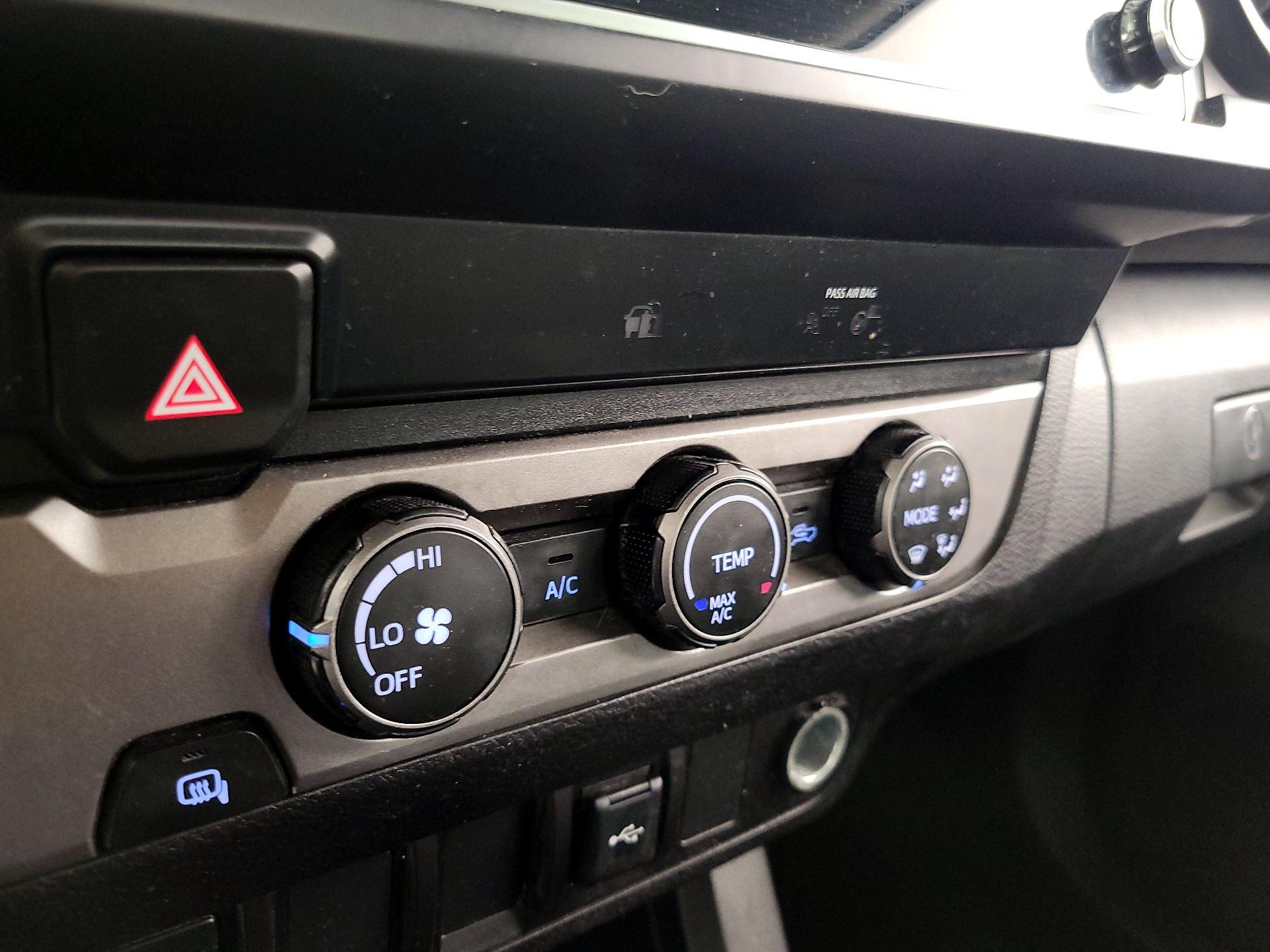 Thumbnail: 2021 Toyota Tacoma - 16