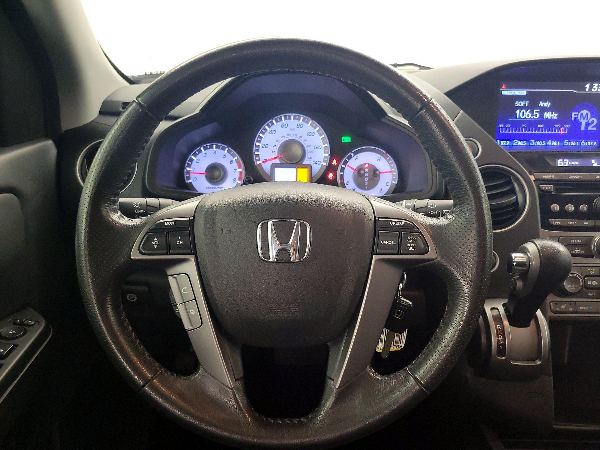 Thumbnail: 2015 Honda Pilot - 10