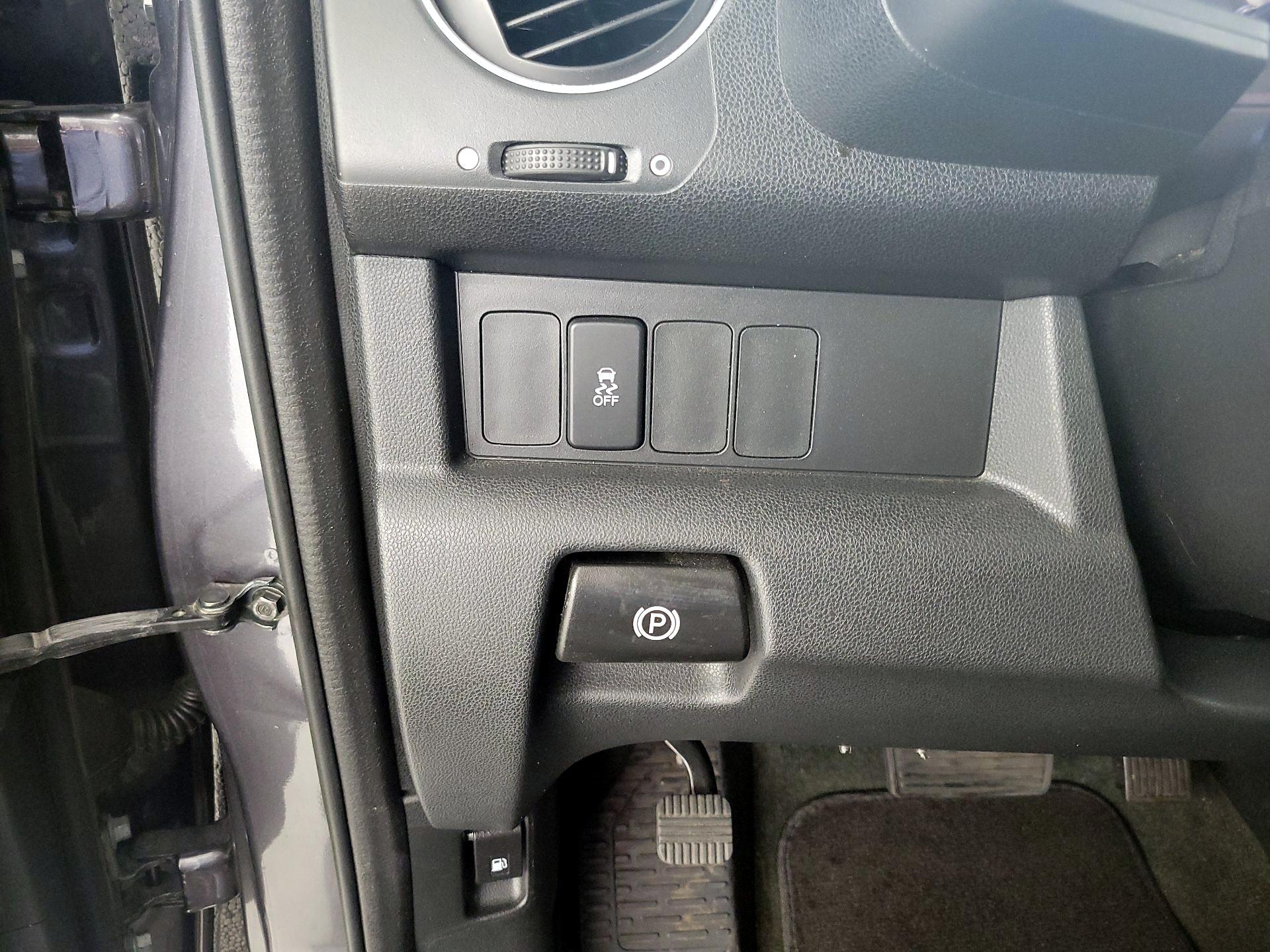 Thumbnail: 2015 Honda Pilot - 13