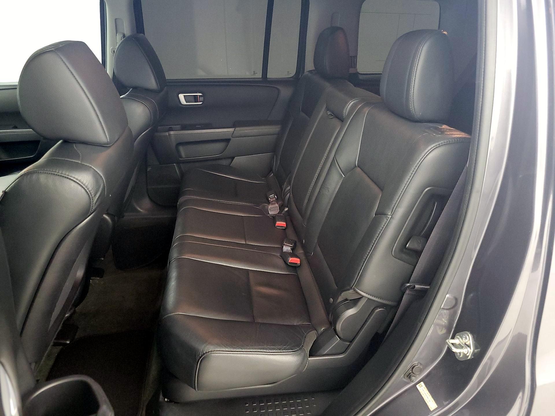 Thumbnail: 2015 Honda Pilot - 20