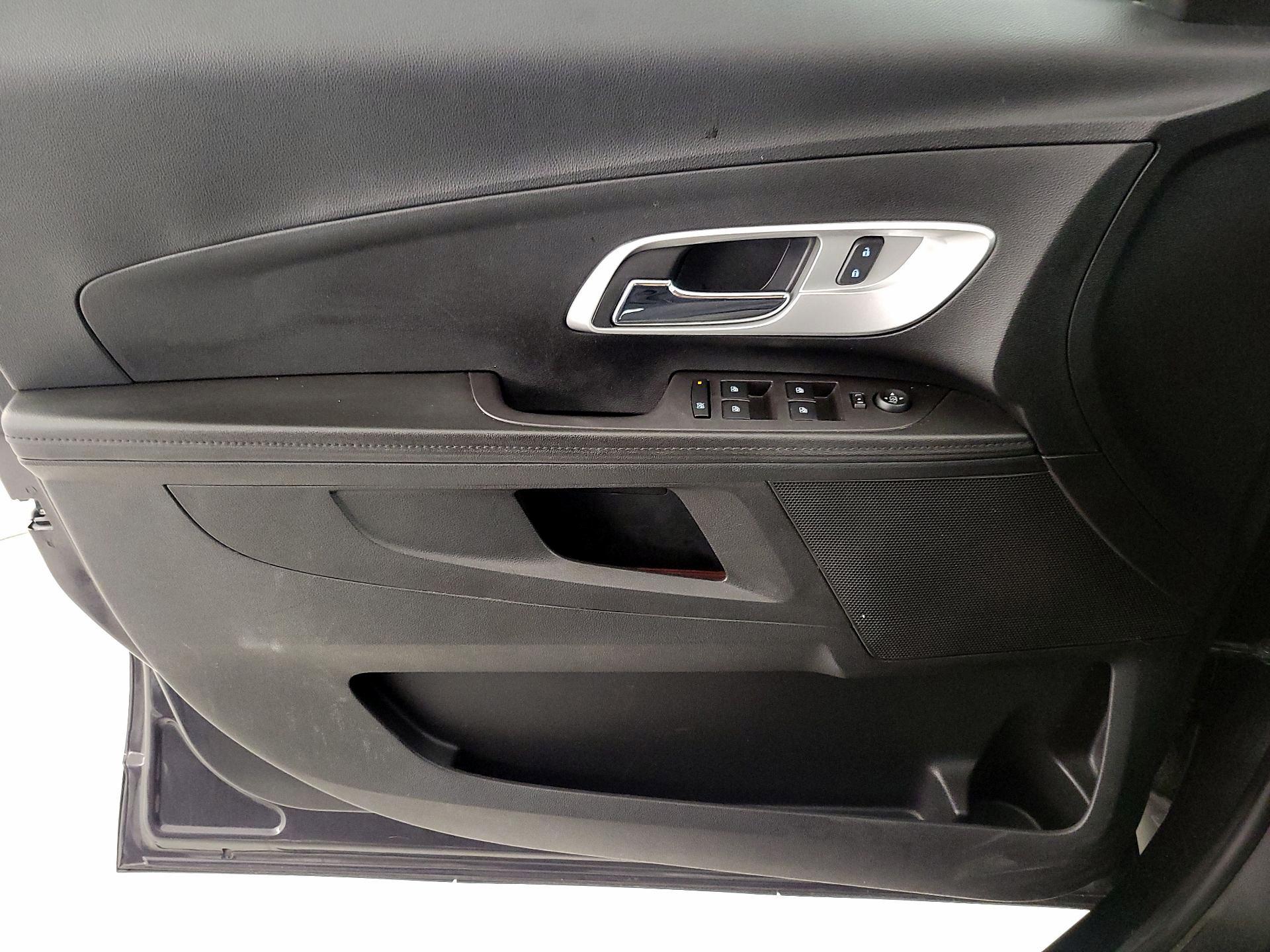 Thumbnail: 2016 Chevrolet Equinox - 12