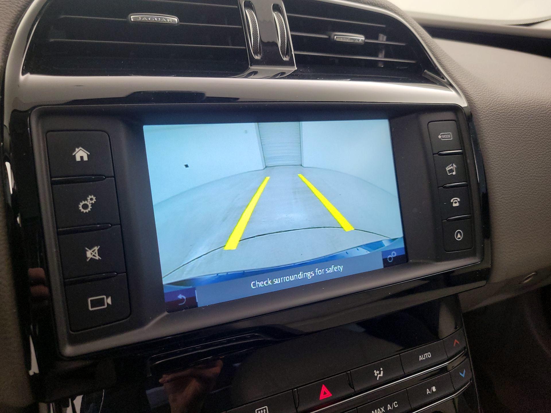 Thumbnail: 2018 Jaguar XE - 14