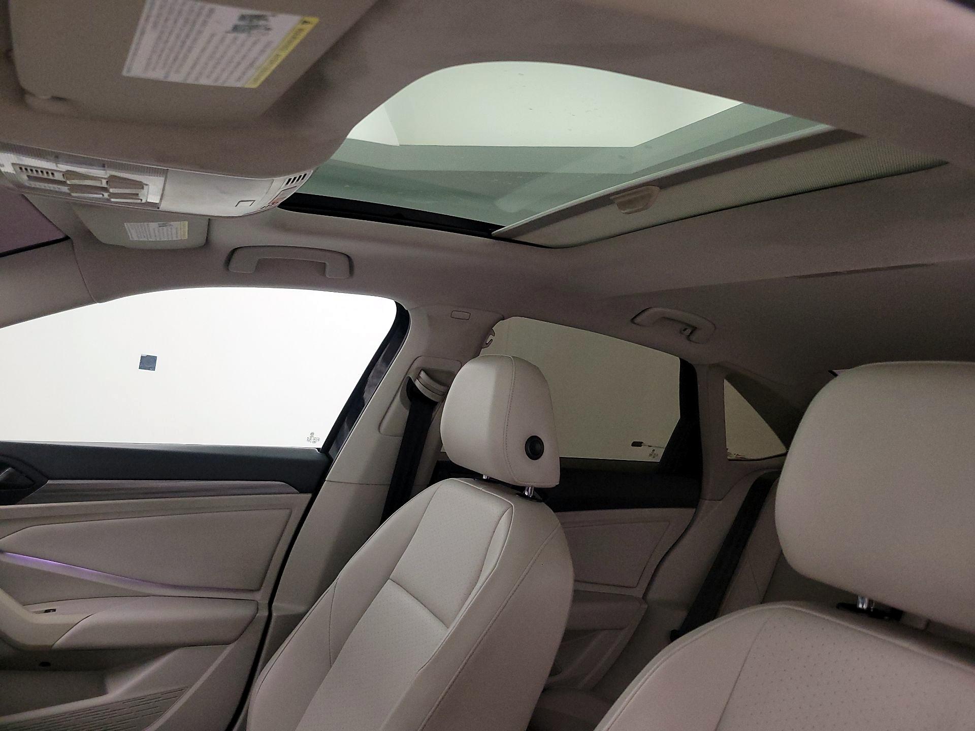 Thumbnail: 2019 Volkswagen Jetta - 19