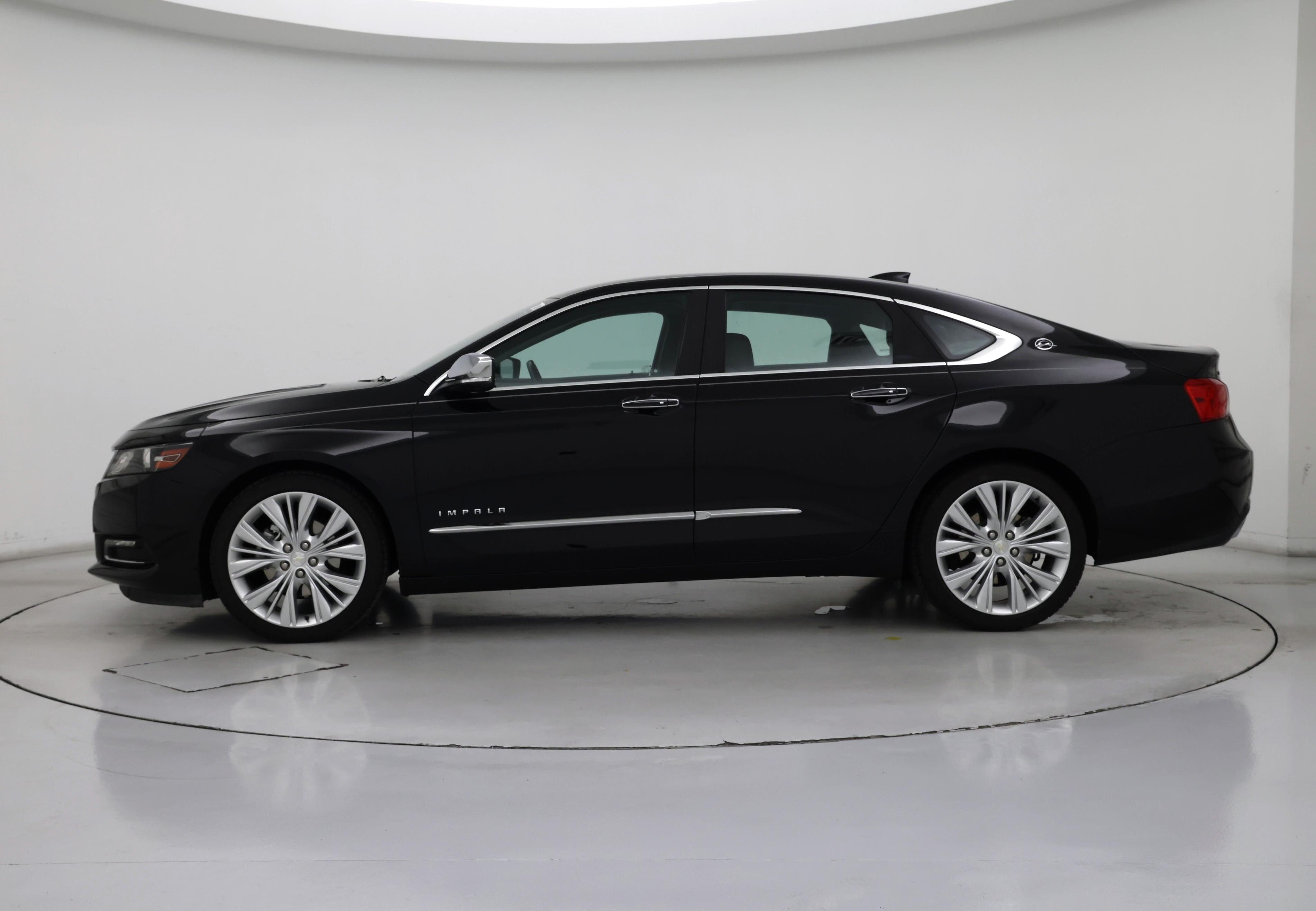 Thumbnail: 2019 Chevrolet Impala - 3