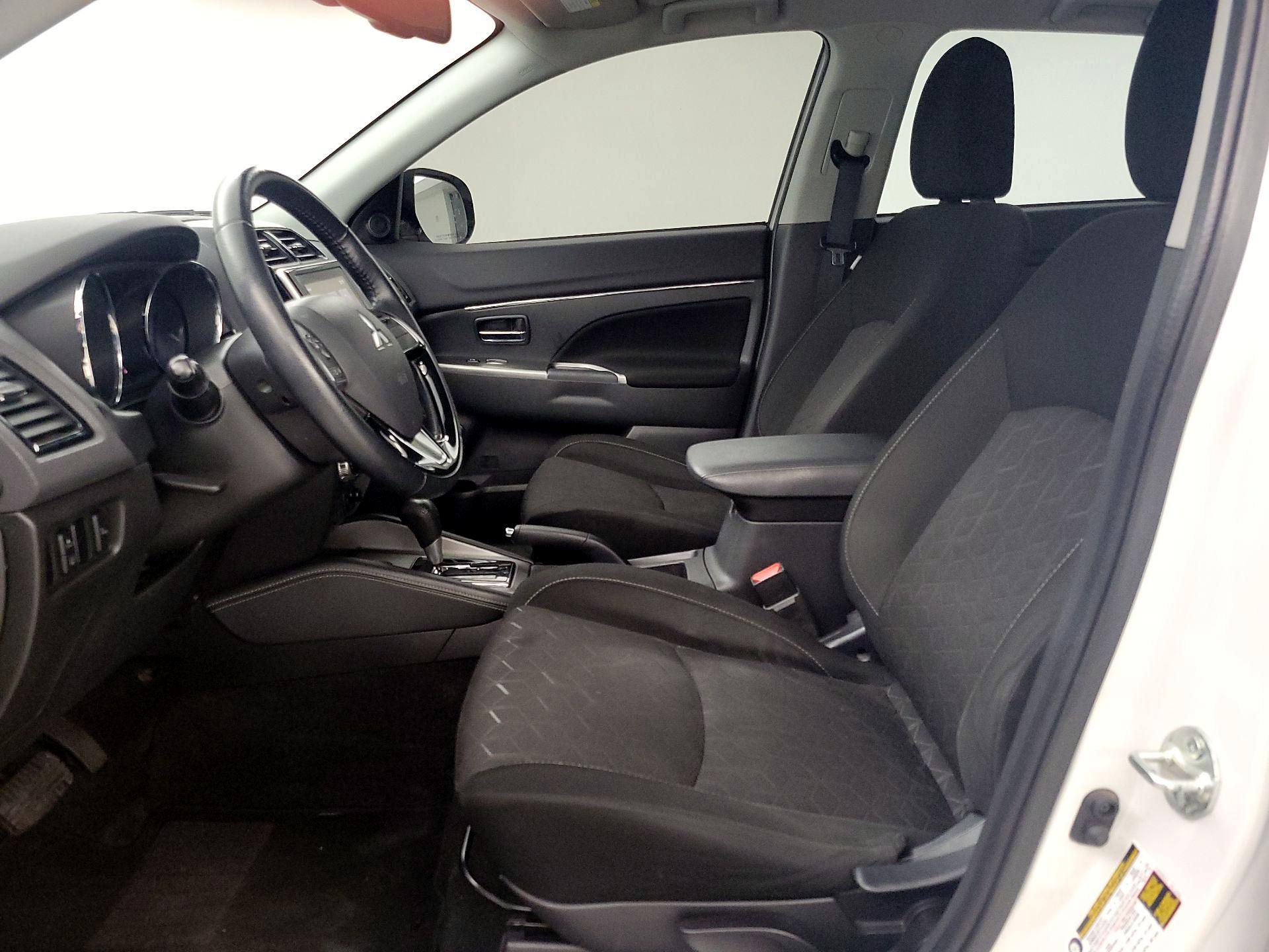 Thumbnail: 2021 Mitsubishi Outlander Sport - 11