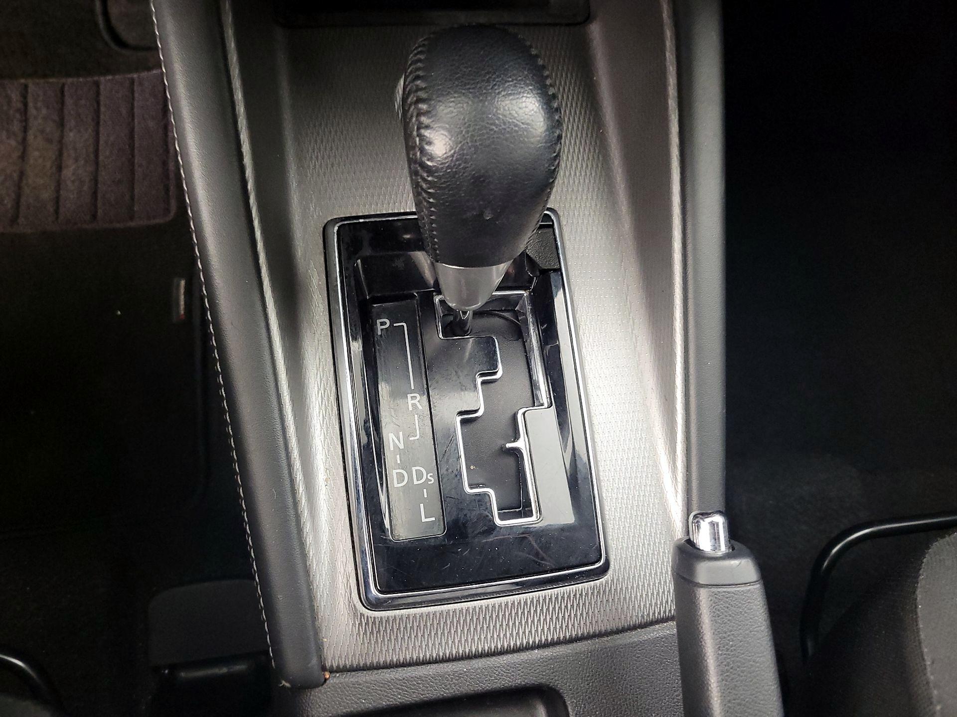 Thumbnail: 2021 Mitsubishi Outlander Sport - 17