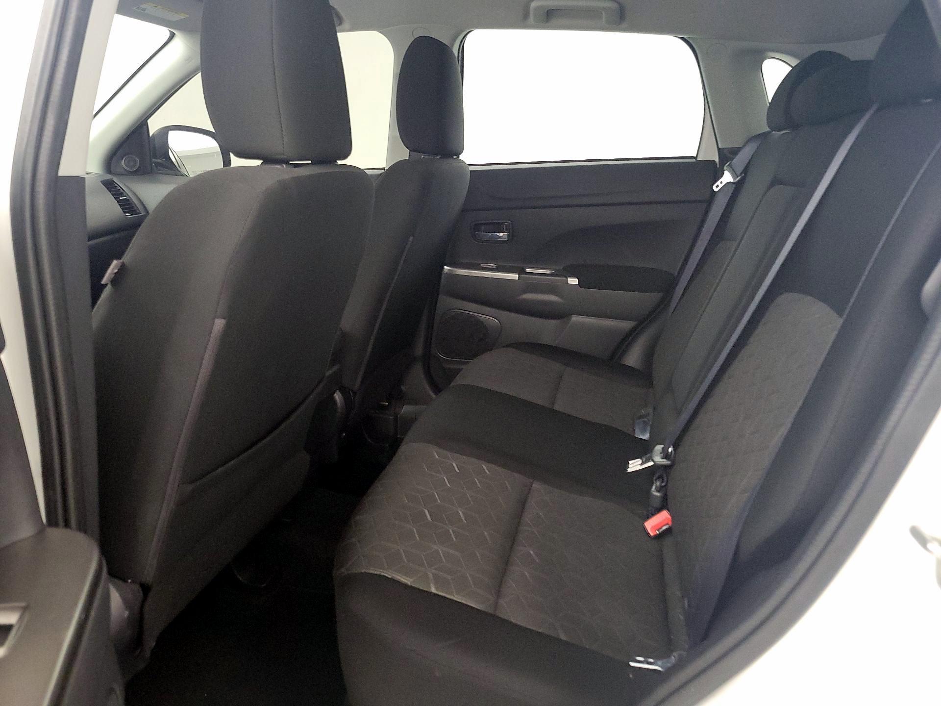 Thumbnail: 2021 Mitsubishi Outlander Sport - 19