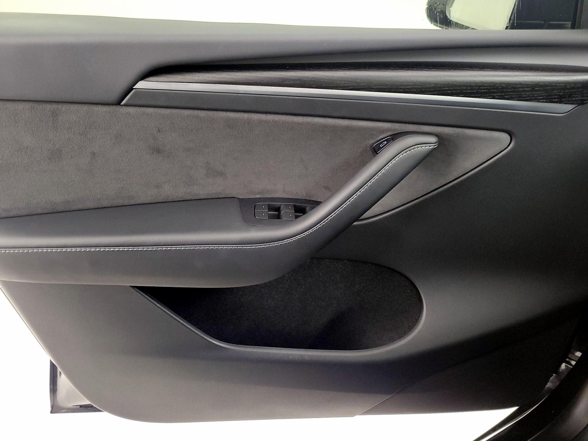 Thumbnail: 2024 Tesla Model Y - 12