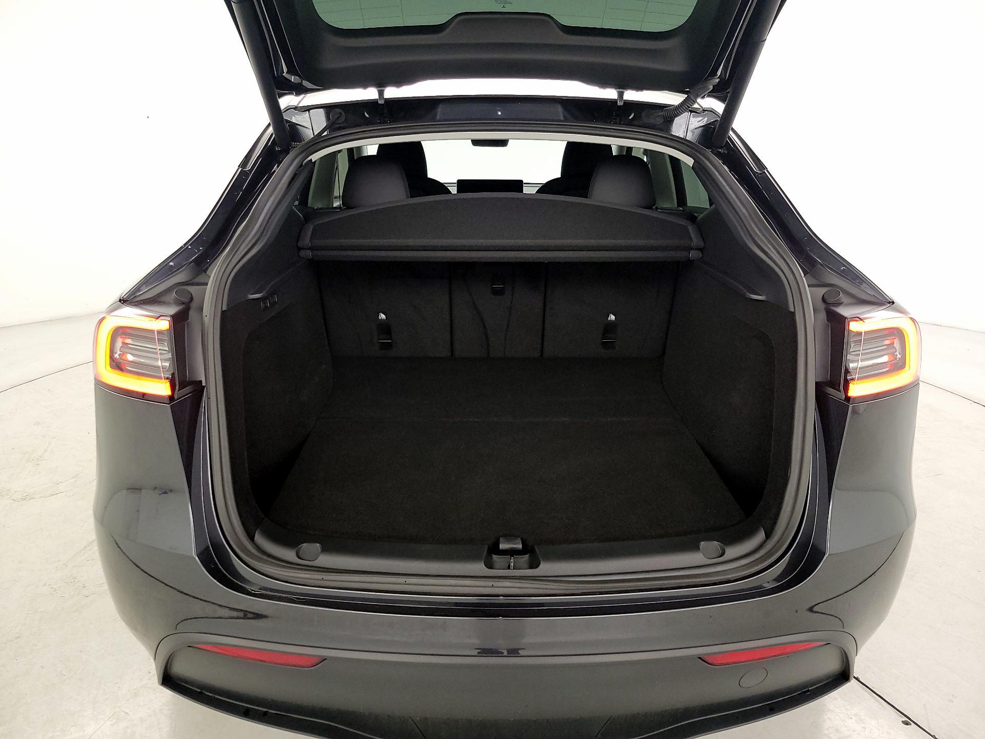 Thumbnail: 2024 Tesla Model Y - 20