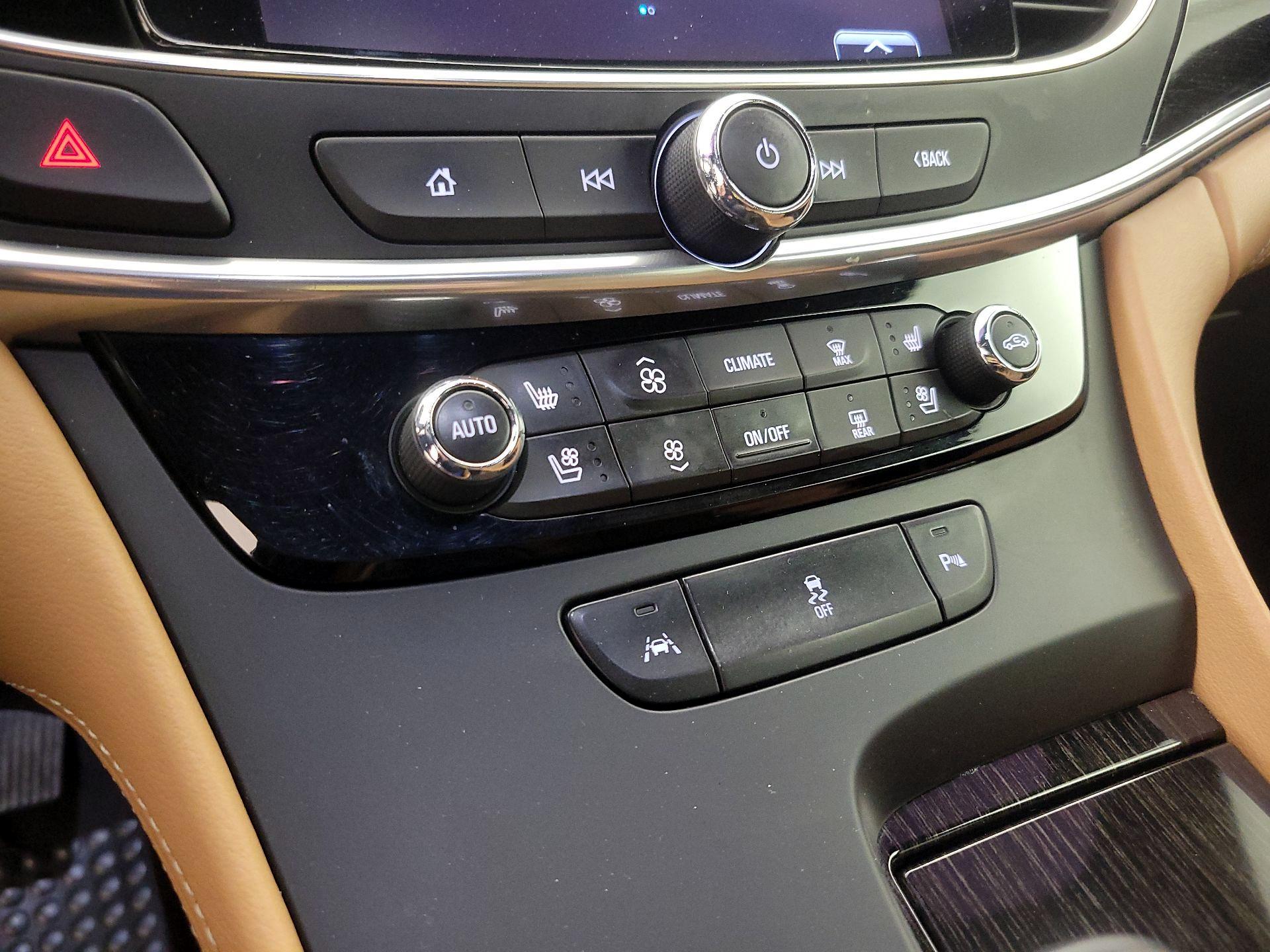 Thumbnail: 2017 Buick LaCrosse - 17