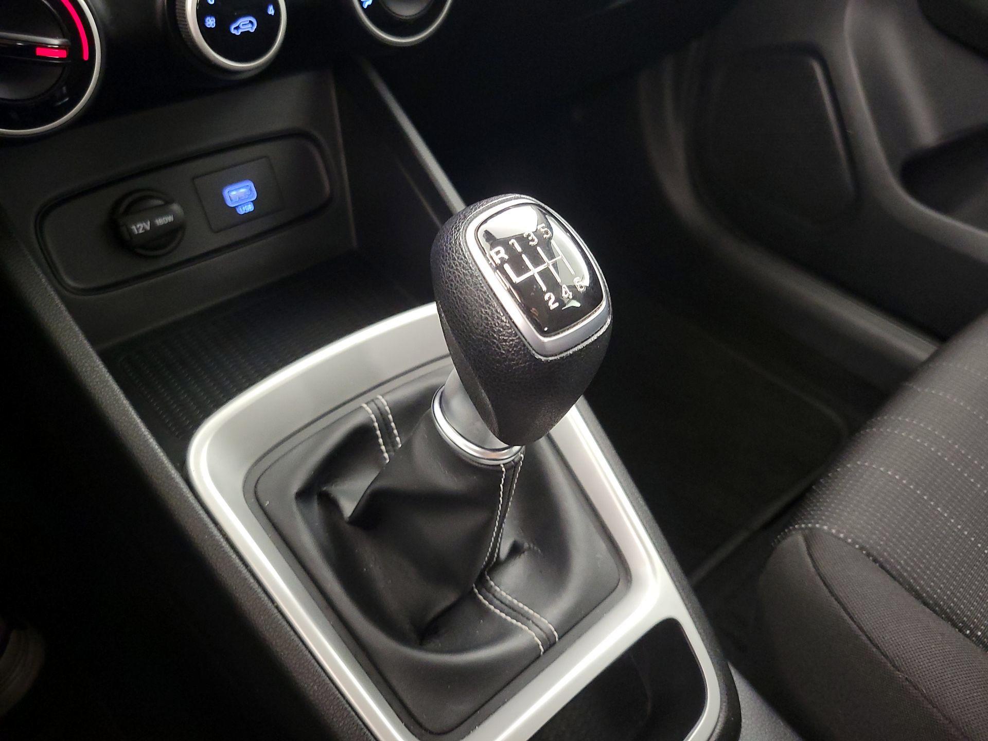 Thumbnail: 2020 Hyundai Venue - 17