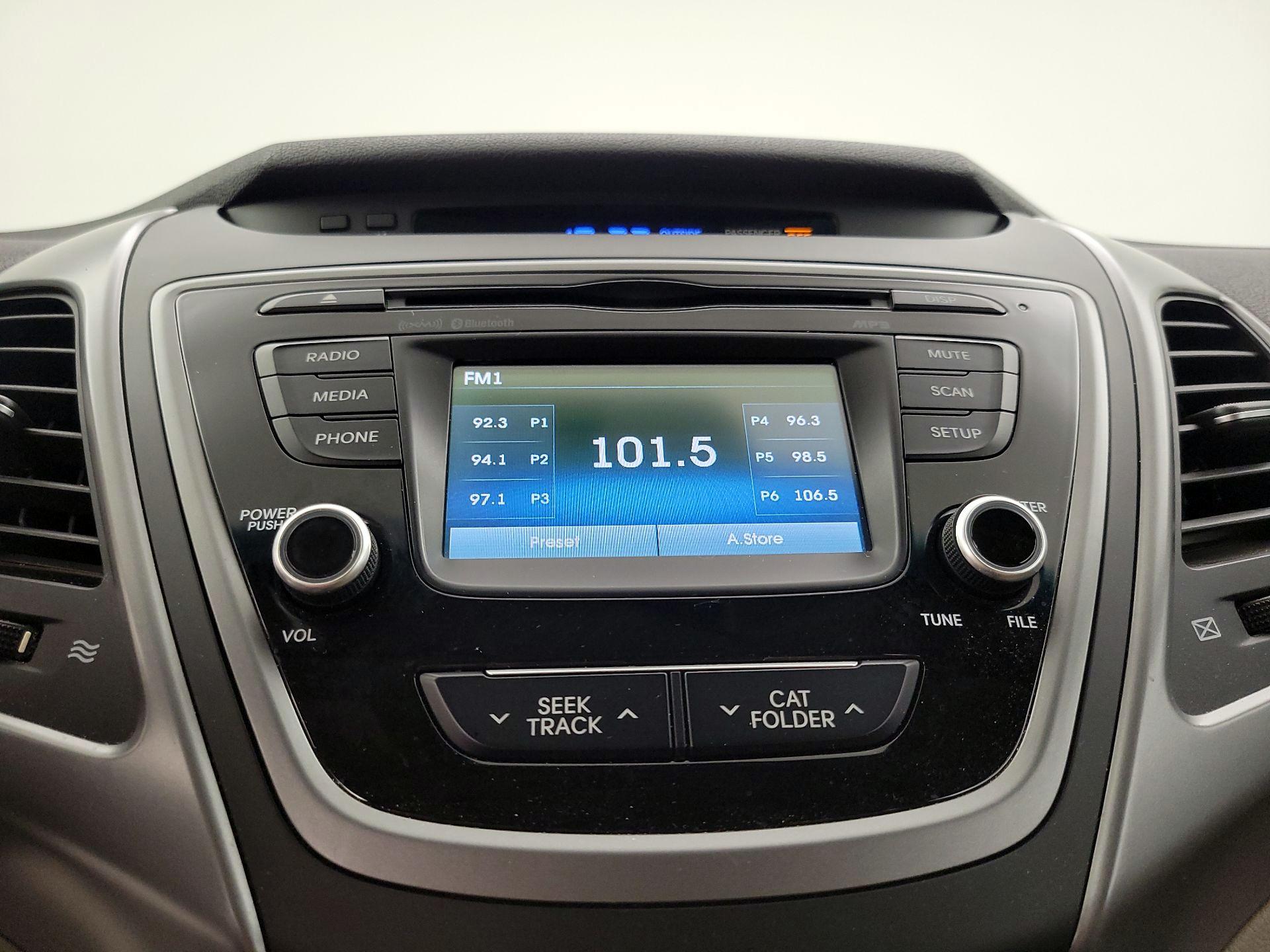 Thumbnail: 2015 Hyundai Elantra - 15