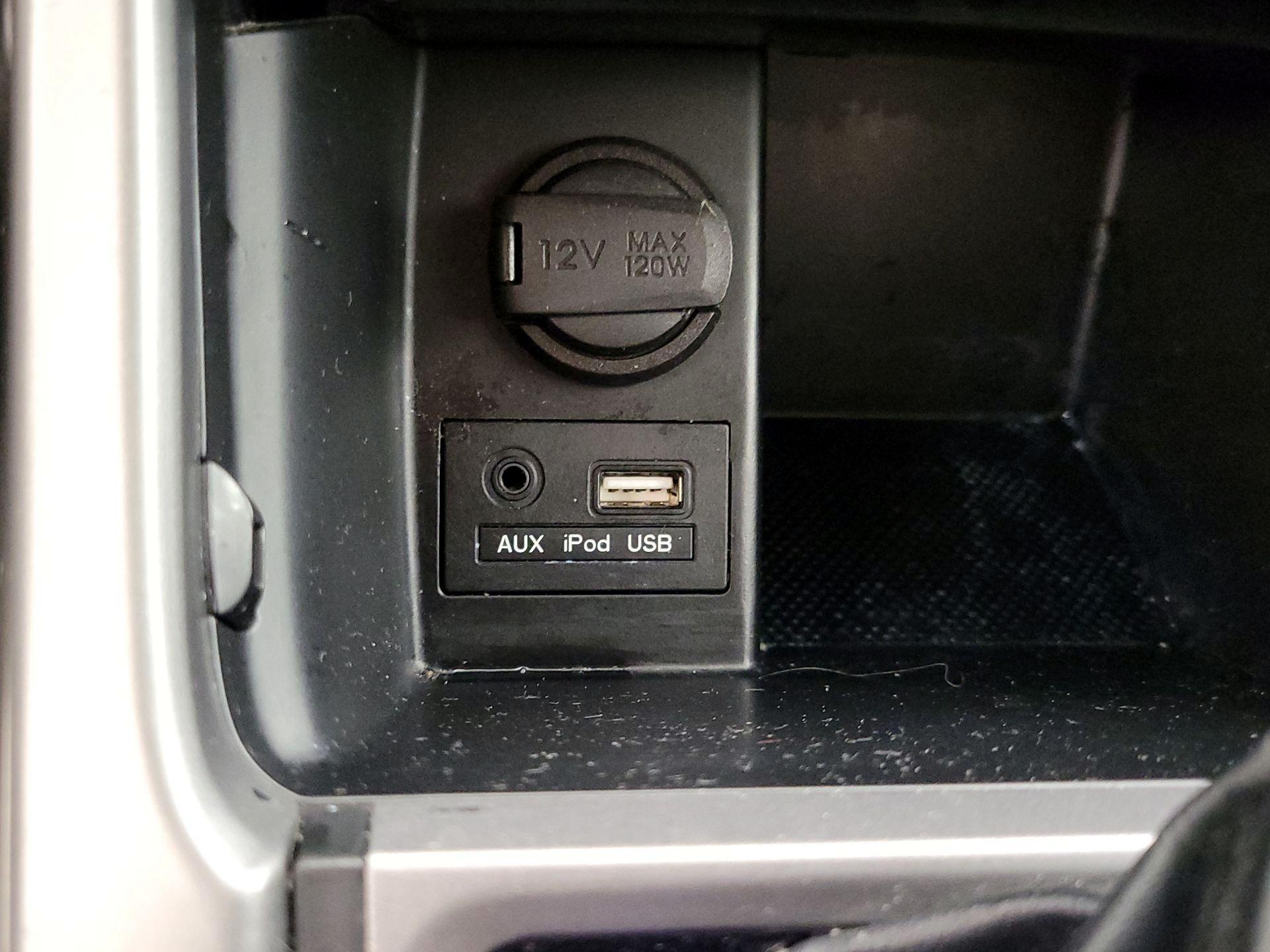 Thumbnail: 2015 Hyundai Elantra - 18