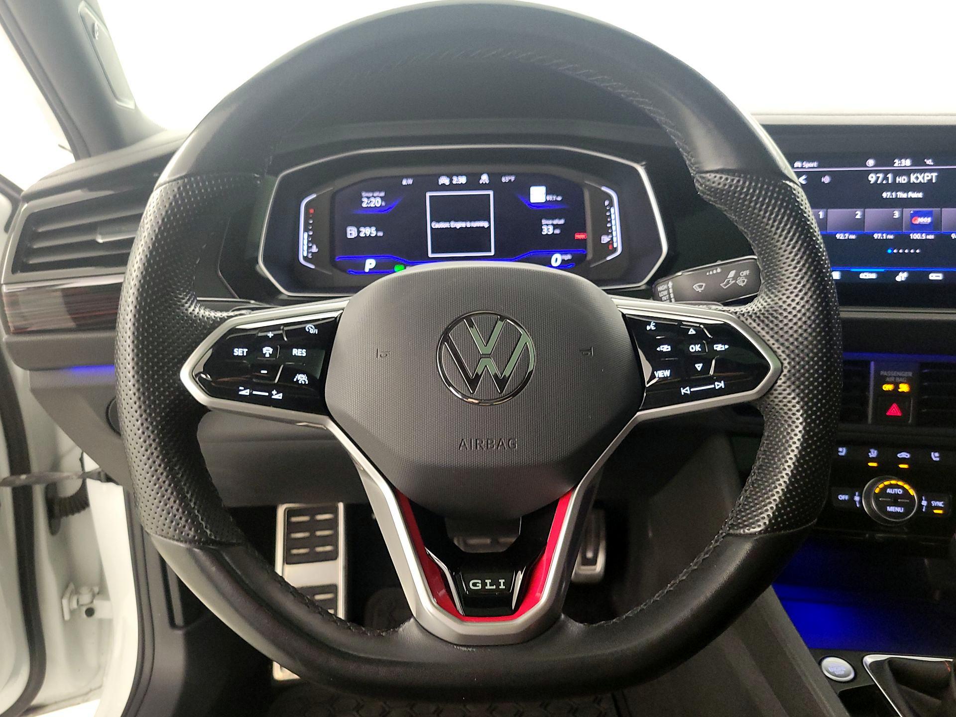 Thumbnail: 2022 Volkswagen Jetta - 10