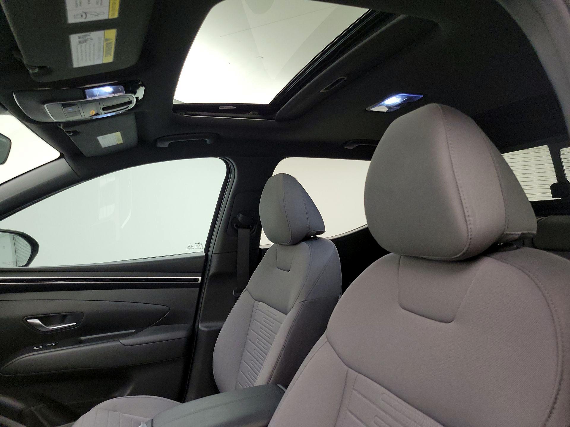 Thumbnail: 2022 Hyundai Santa Cruz - 19