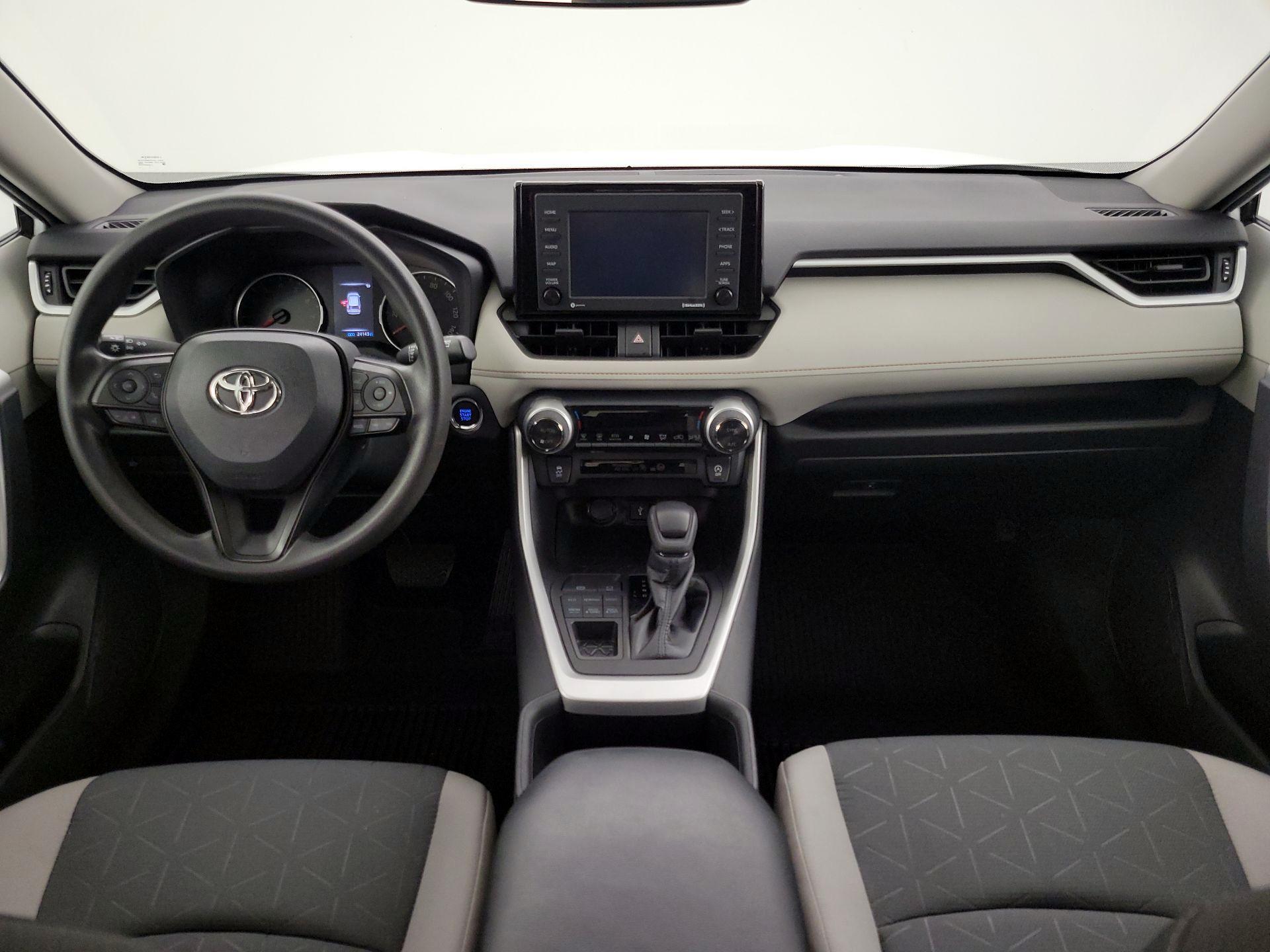 Thumbnail: 2022 Toyota RAV4 - 9