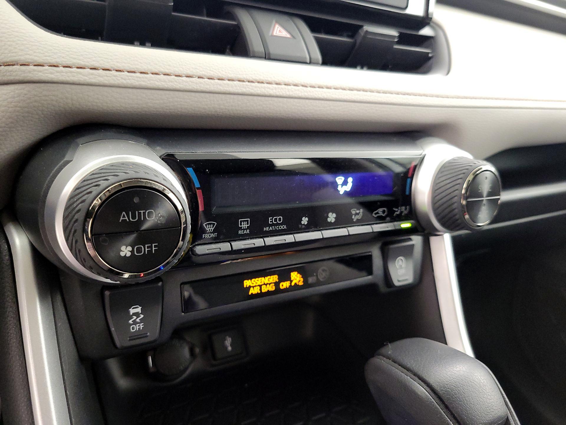 Thumbnail: 2022 Toyota RAV4 - 16