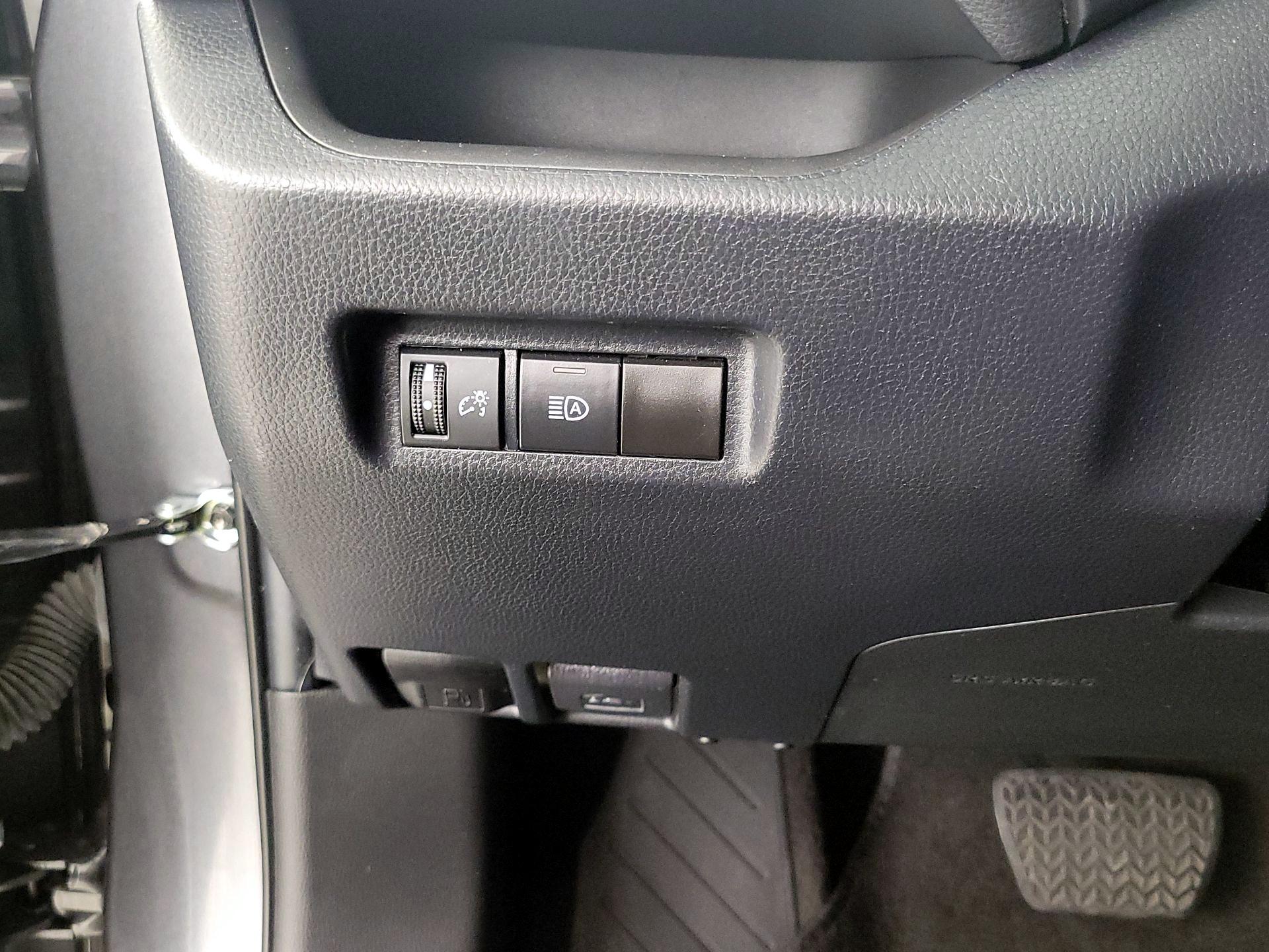 Thumbnail: 2023 Toyota RAV4 - 13