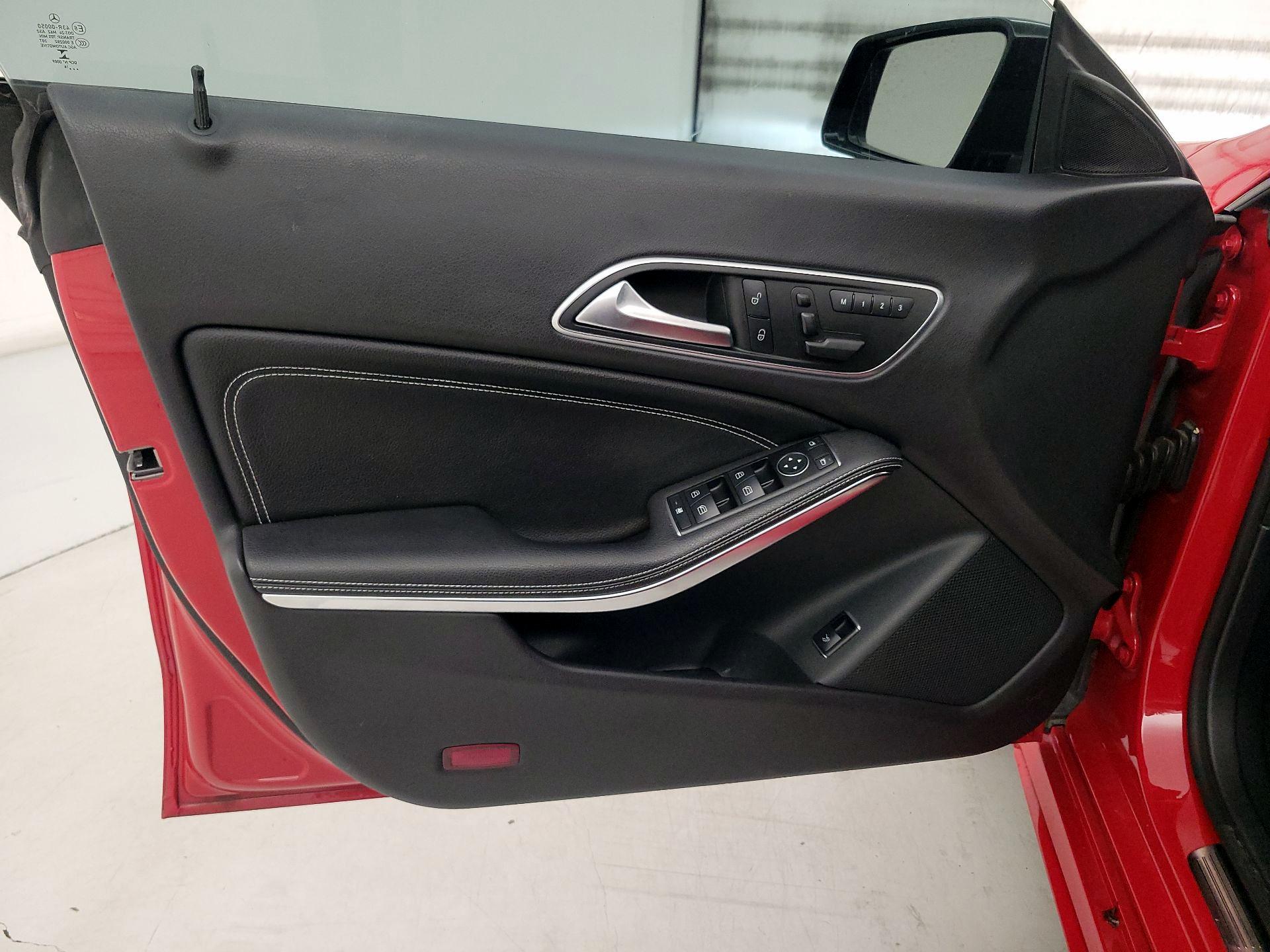 Thumbnail: 2016 Mercedes-Benz CLA - 12