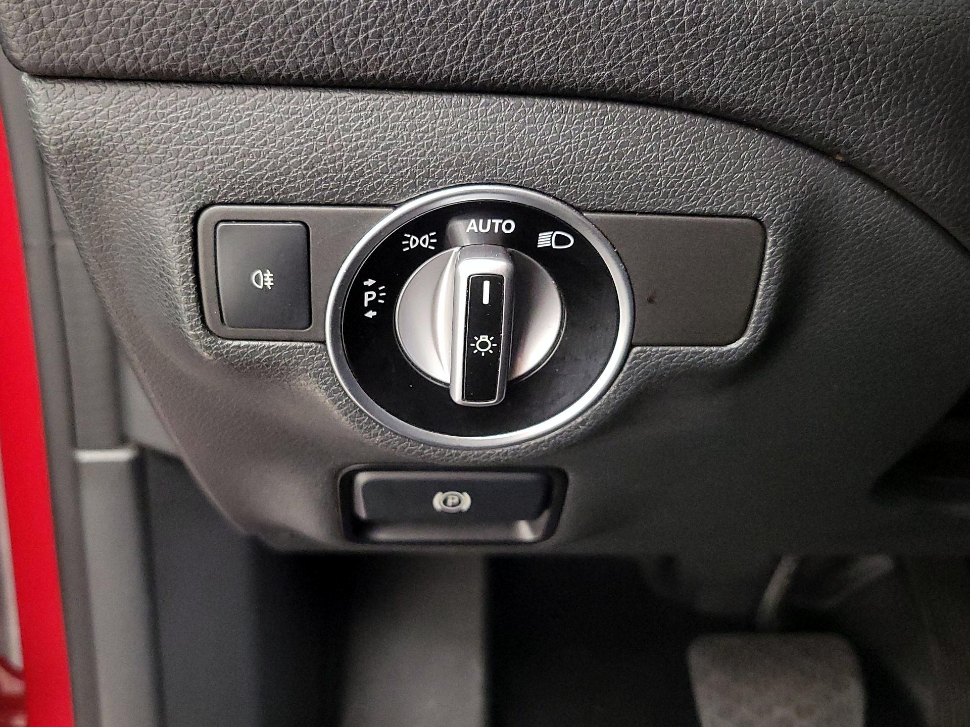 Thumbnail: 2016 Mercedes-Benz CLA - 13