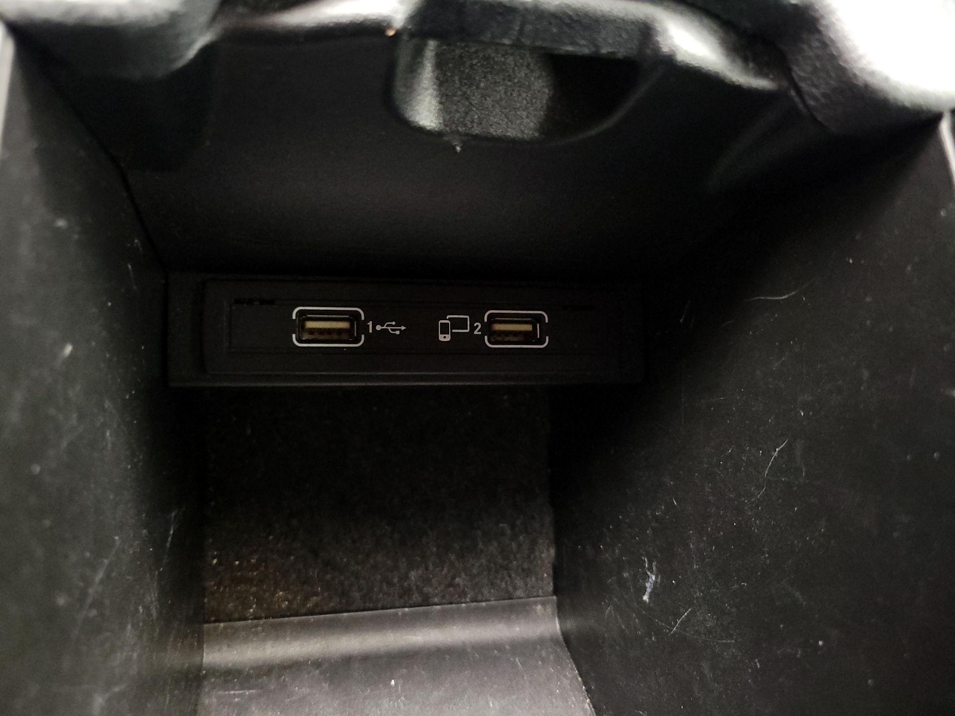 Thumbnail: 2016 Mercedes-Benz CLA - 17