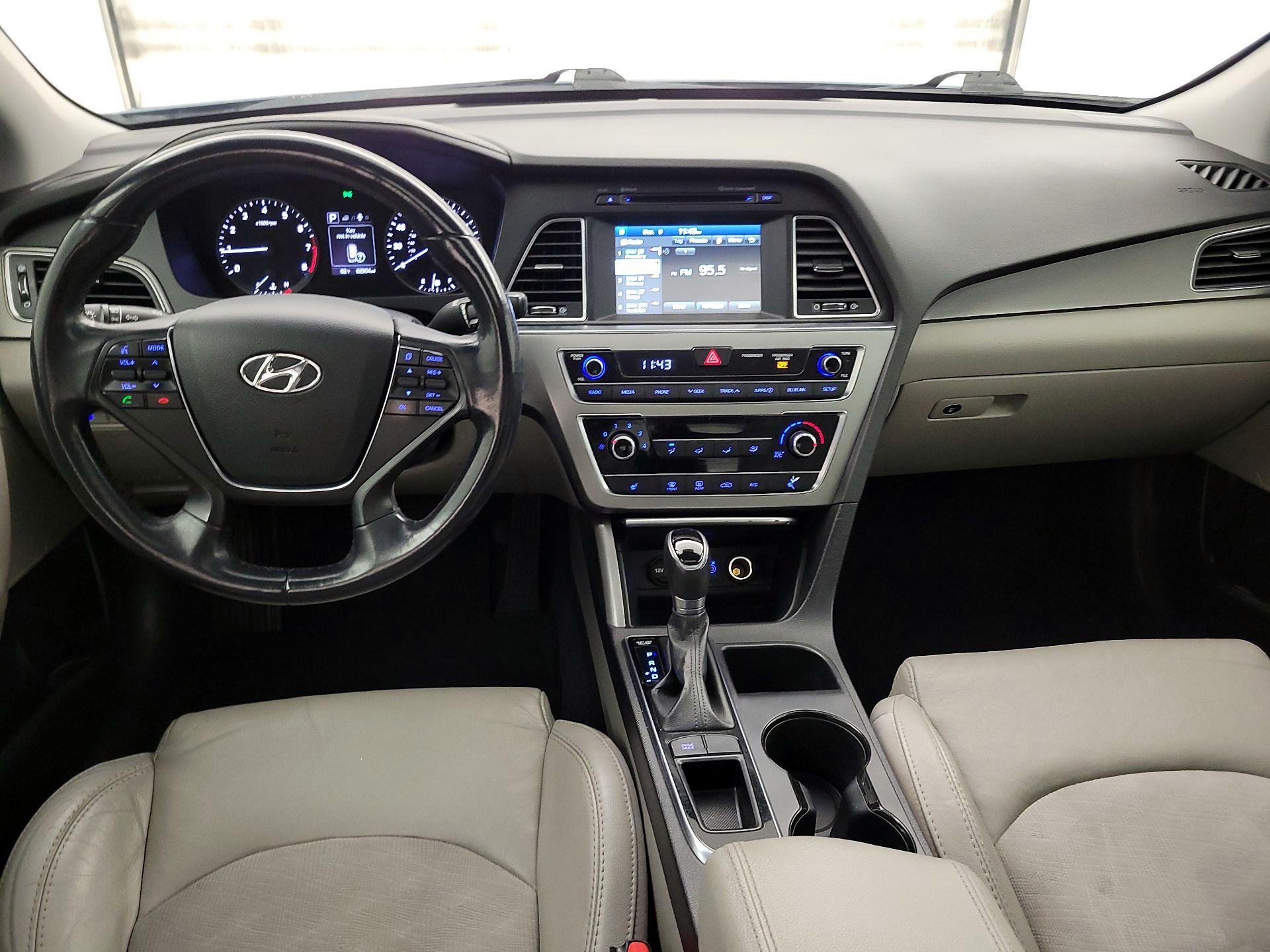 Thumbnail: 2016 Hyundai Sonata - 9