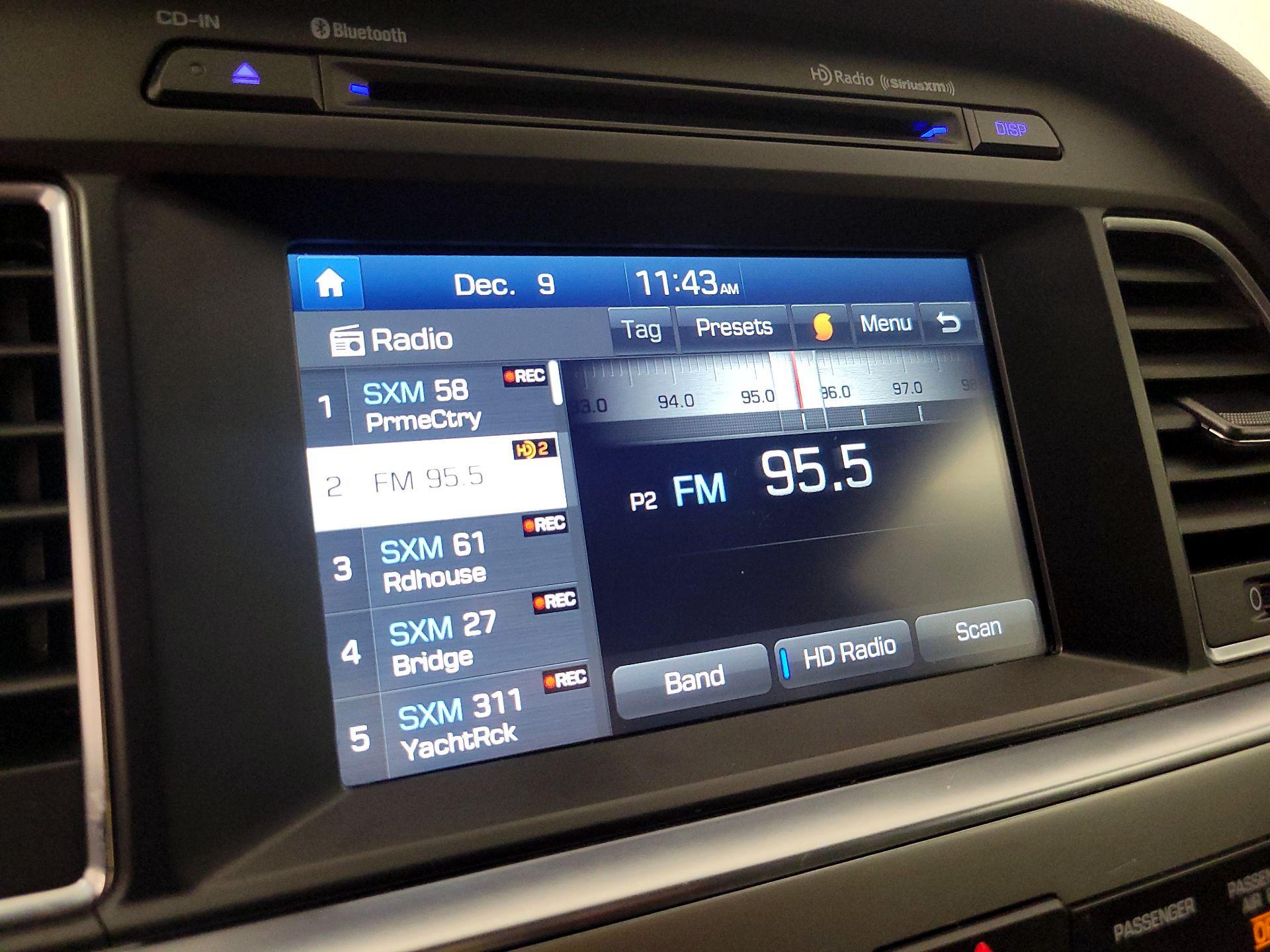 Thumbnail: 2016 Hyundai Sonata - 15