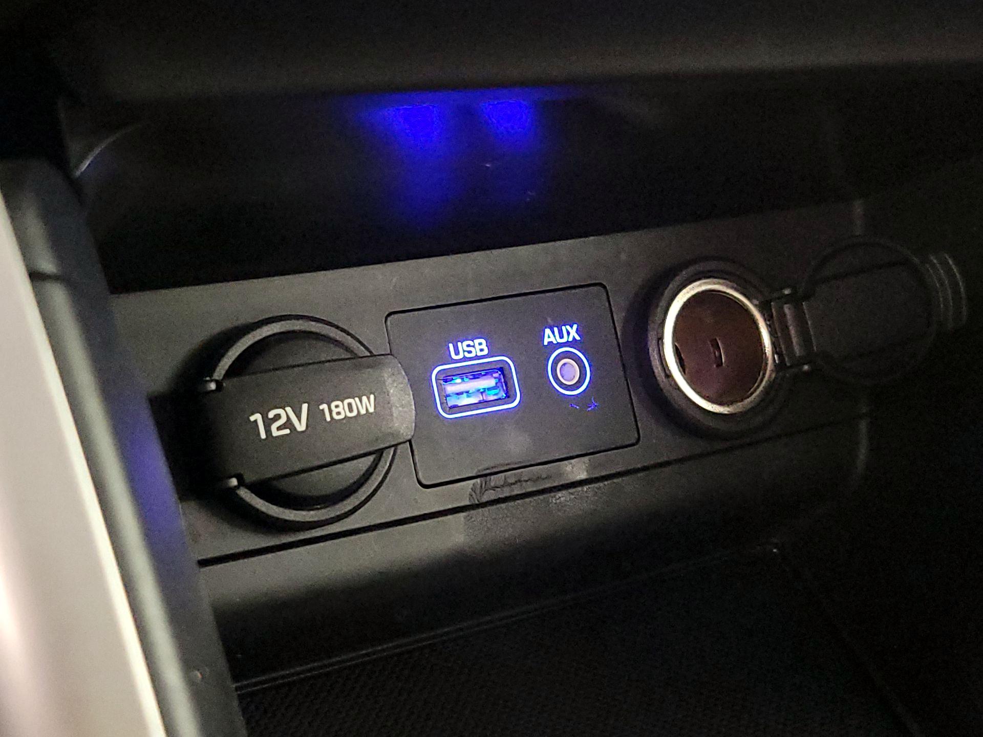 Thumbnail: 2016 Hyundai Sonata - 18