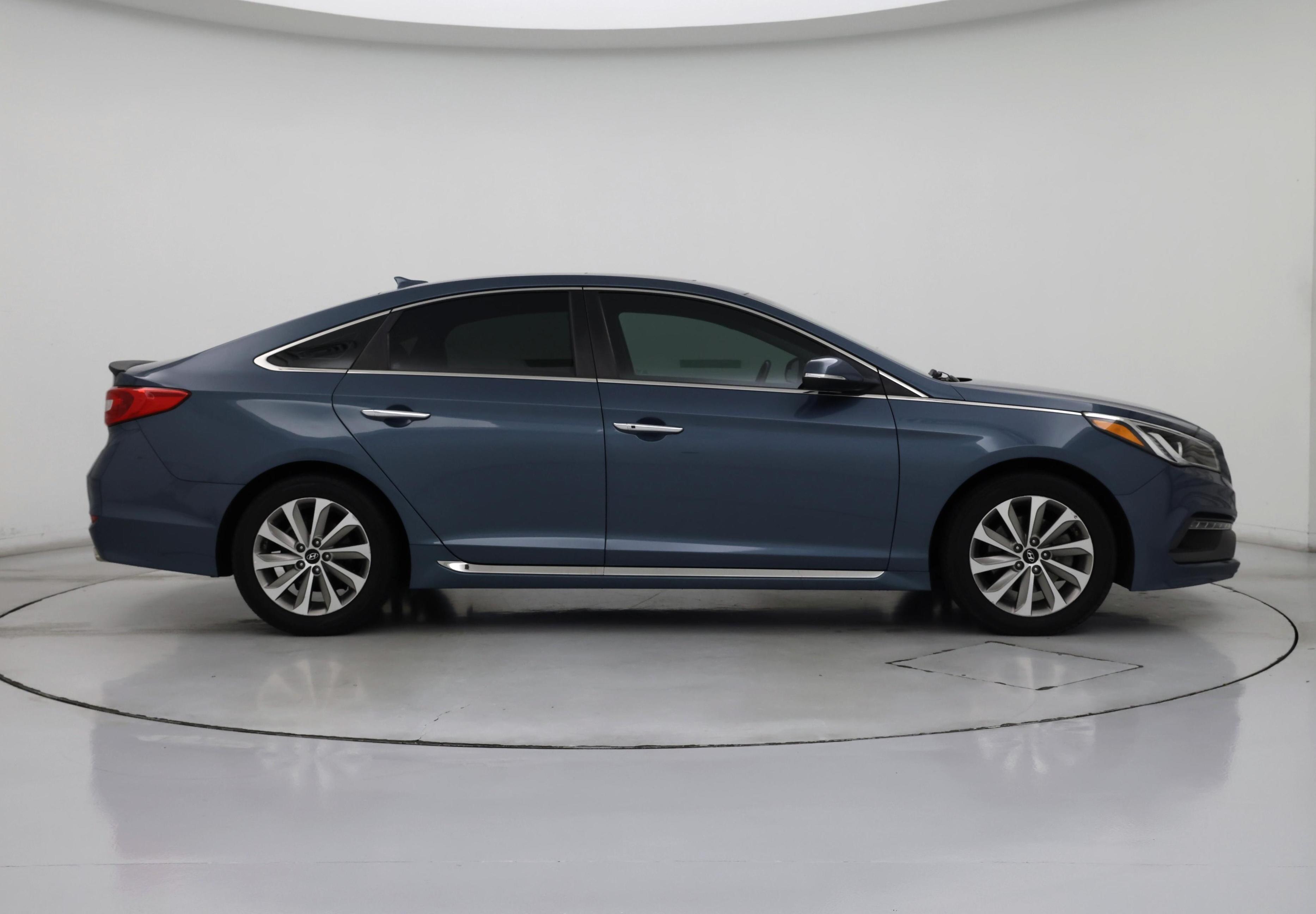 Thumbnail: 2016 Hyundai Sonata - 7